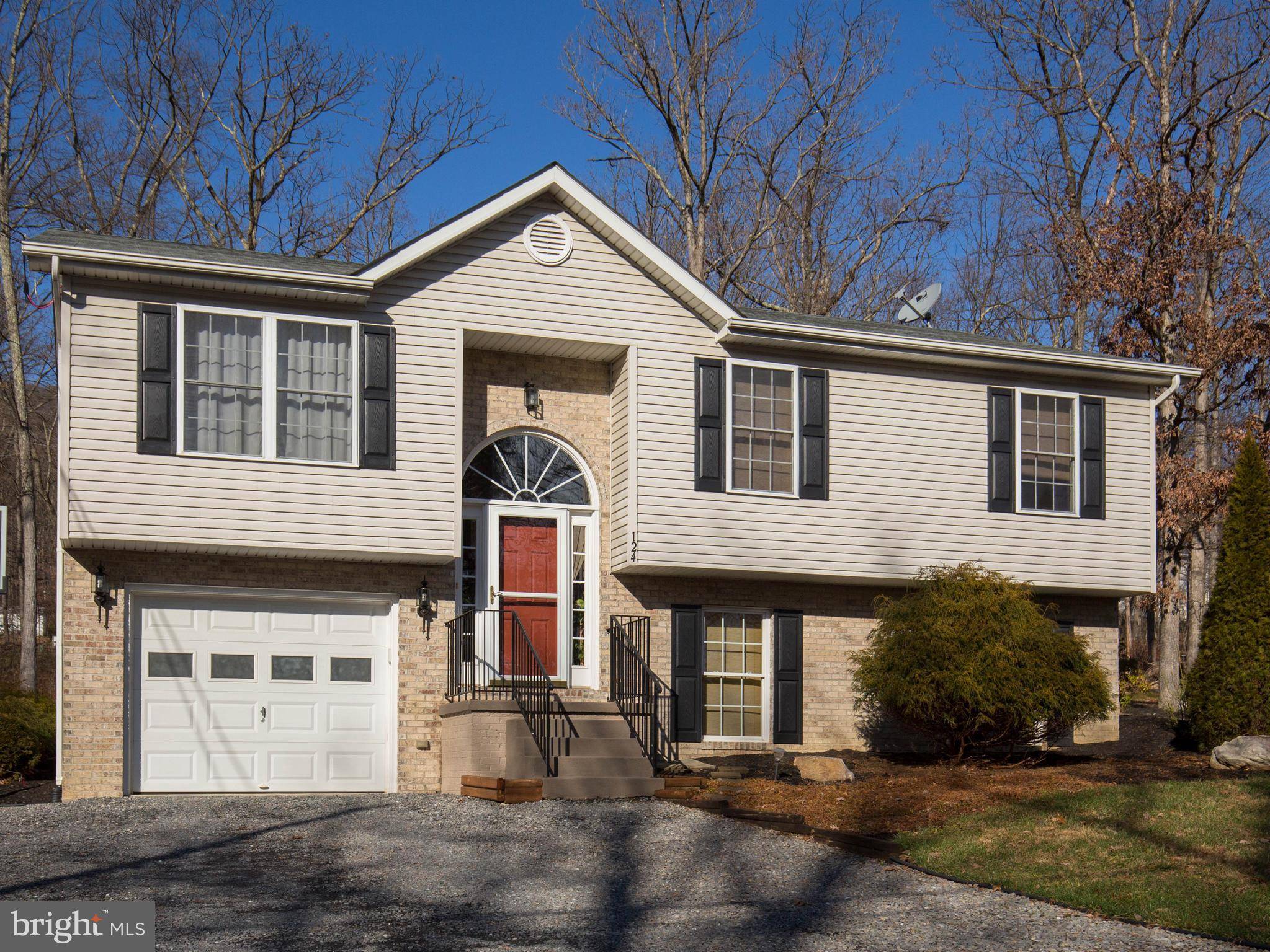 Winchester, VA 22602,124 GRAYWOLF TRL