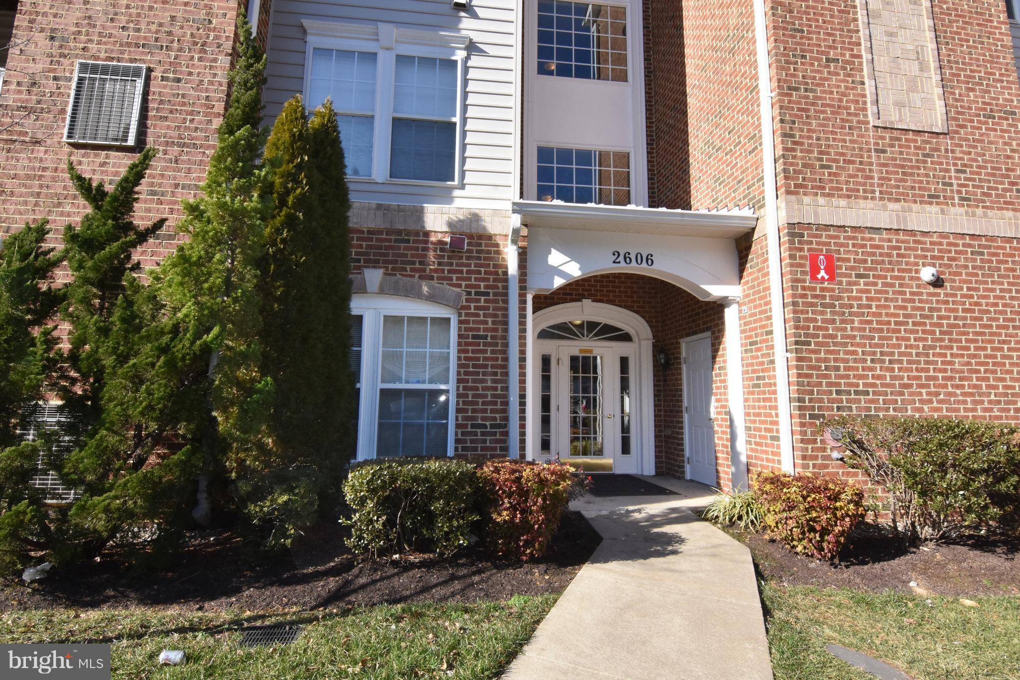 Odenton, MD 21113,2606 HOODS MILL CT #3-202