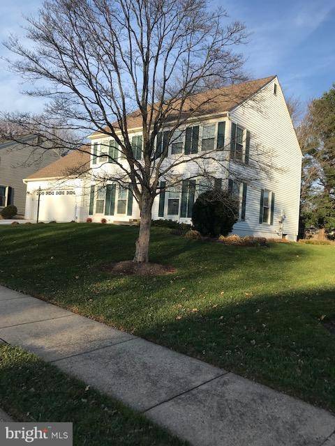 Herndon, VA 20171,13052 FARTHINGALE DR