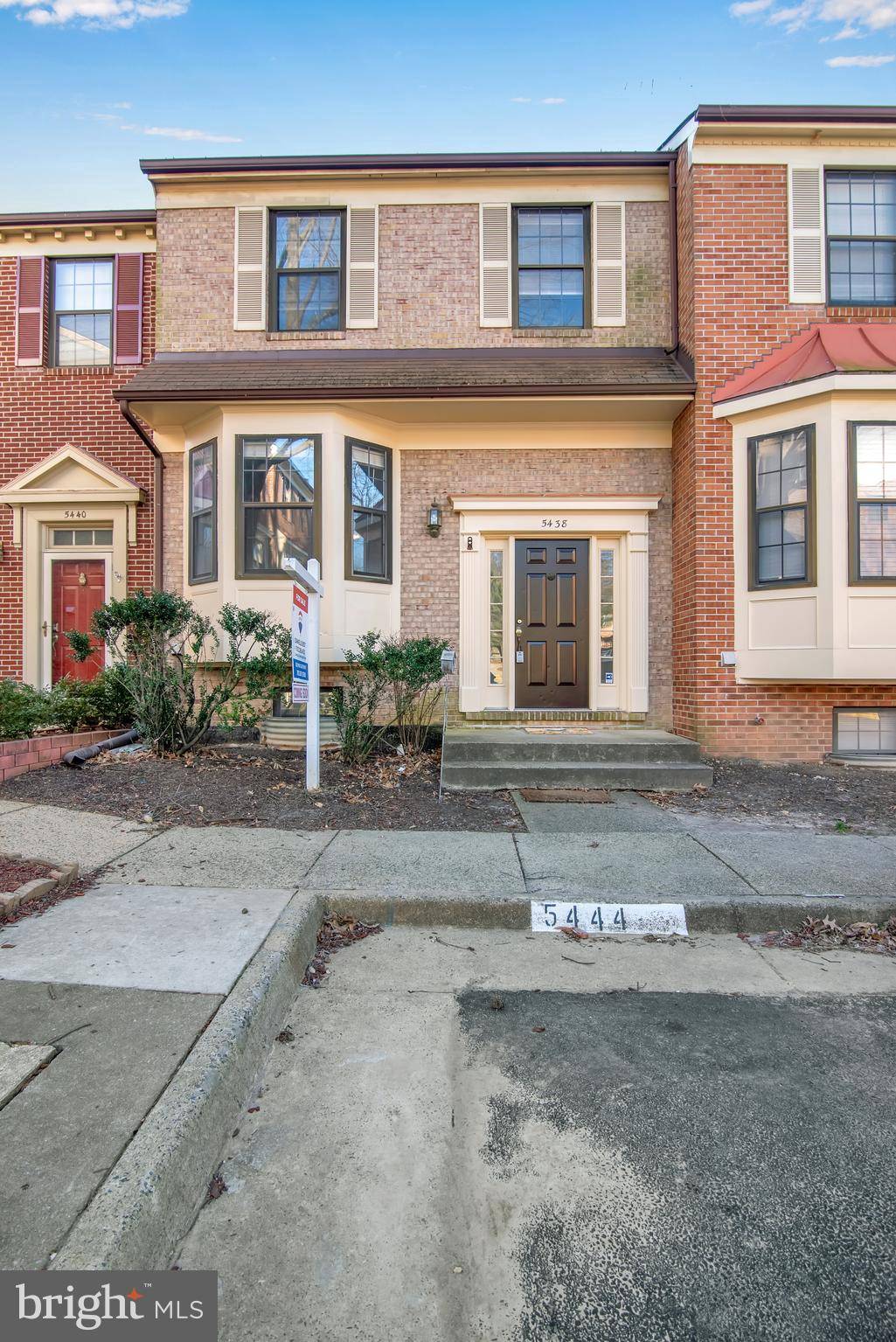 Alexandria, VA 22304,5438 BARRISTER PL