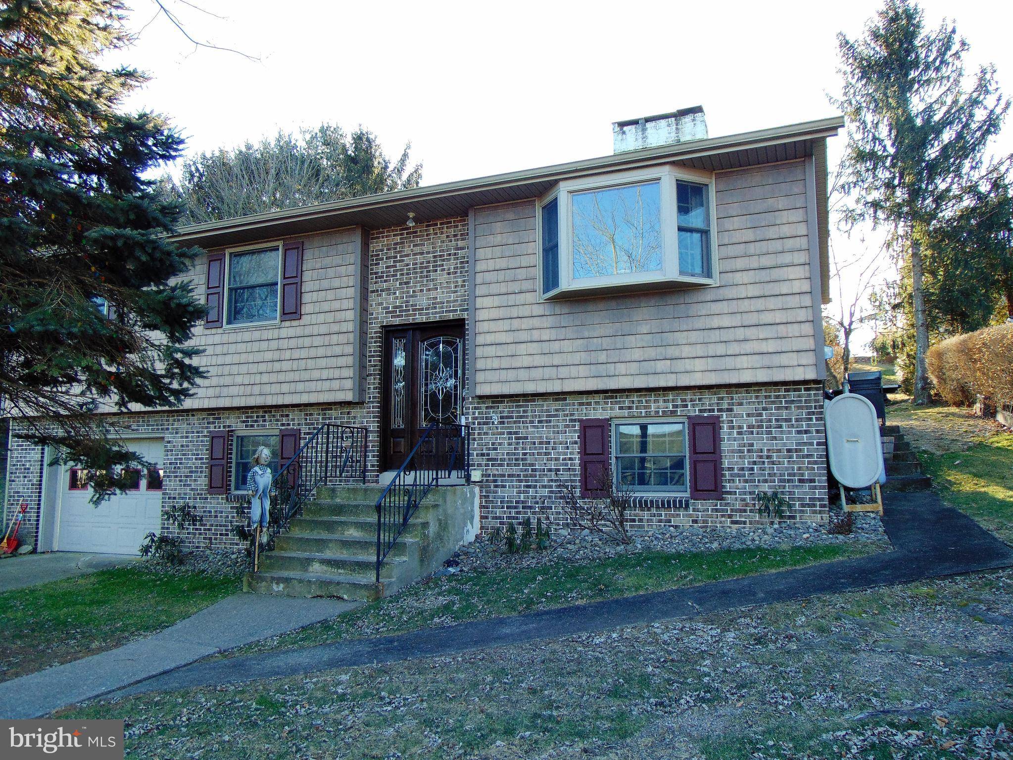 Pottsville, PA 17901,552 WILLOW ST