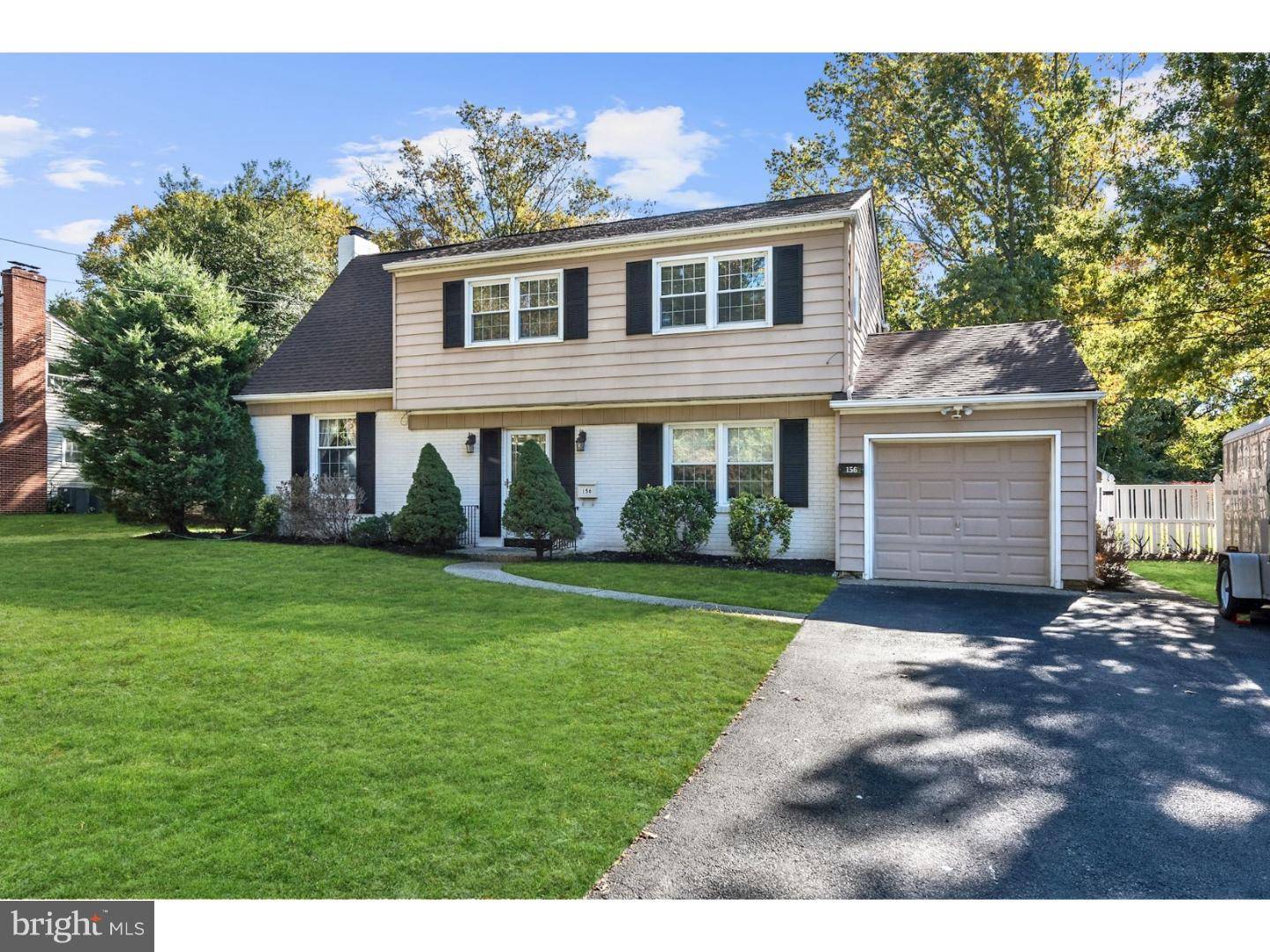 Cinnaminson, NJ 08077,156 WINDING LN