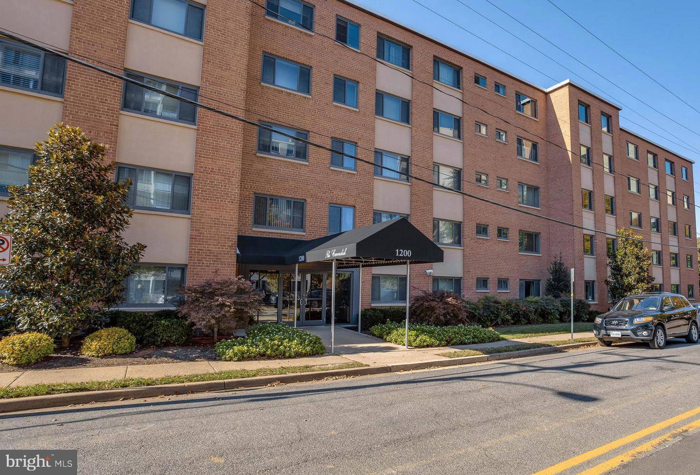 Arlington, VA 22202,1200 S ARLINGTON RIDGE RD #404