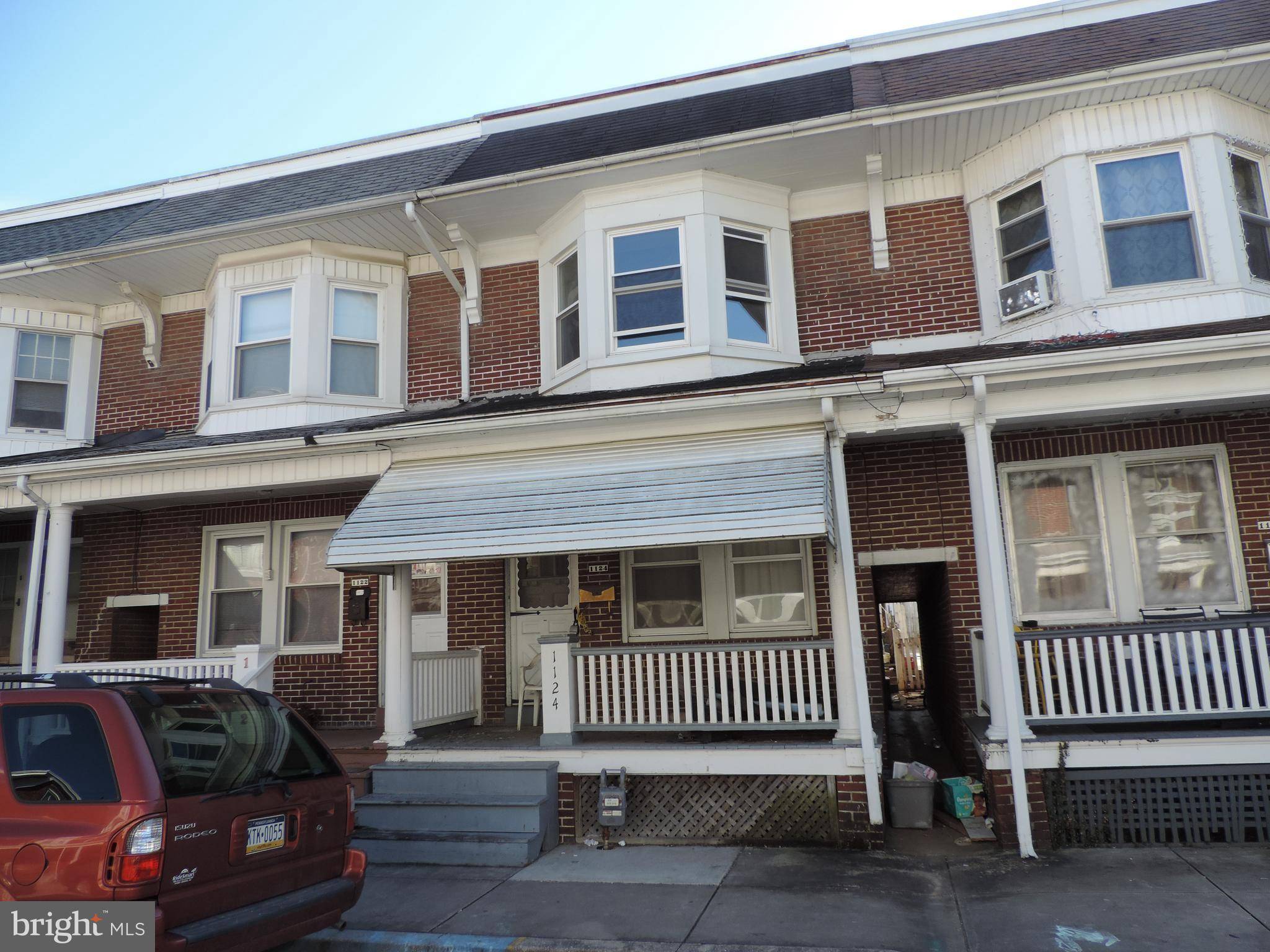 York, PA 17404,1124 W POPLAR ST