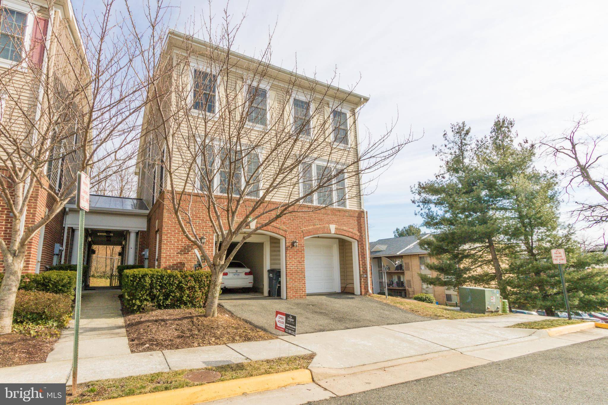 Alexandria, VA 22306,7147 MASON GROVE CT #21