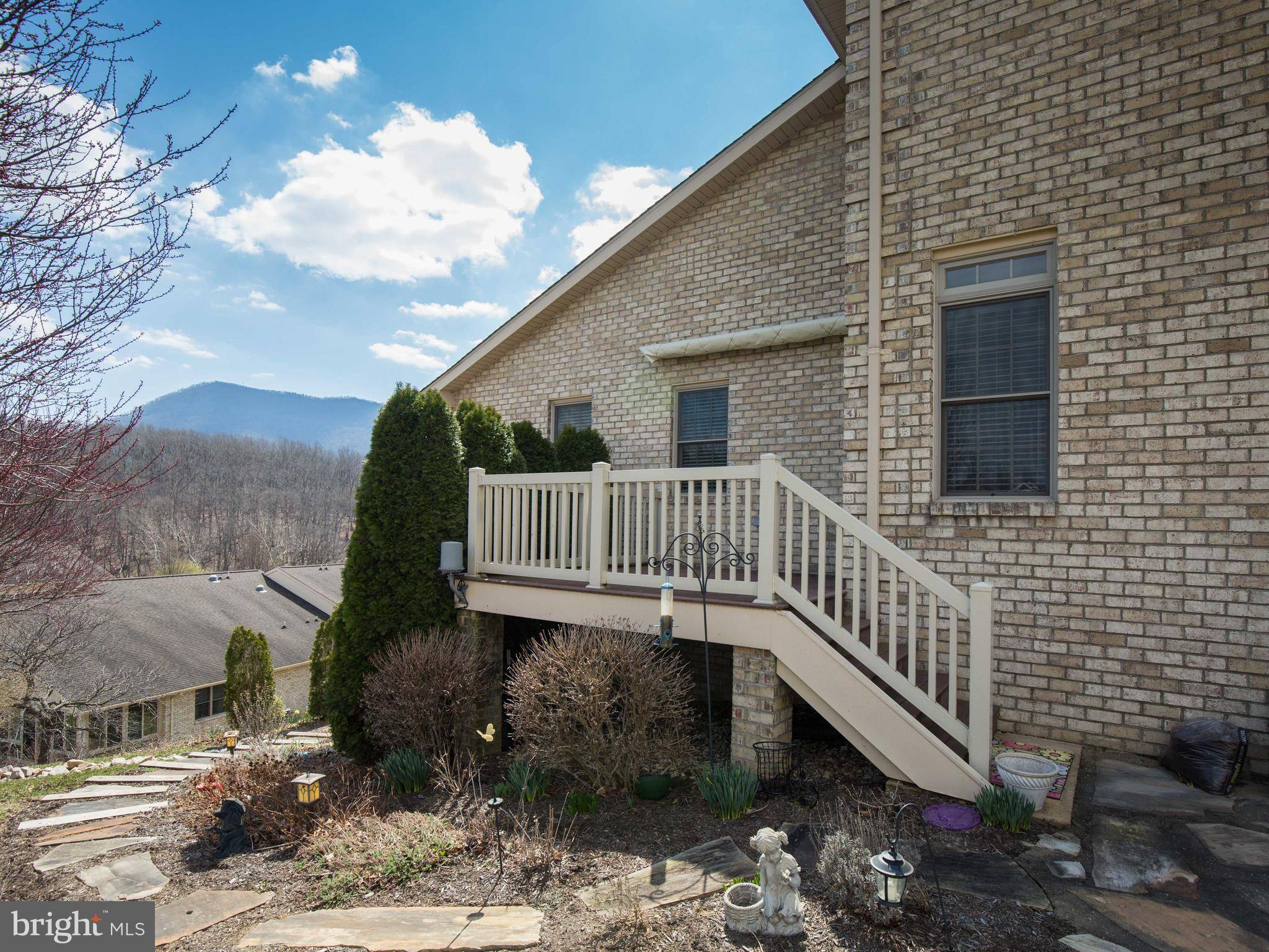 Strasburg, VA 22657,169 DANIEL CT