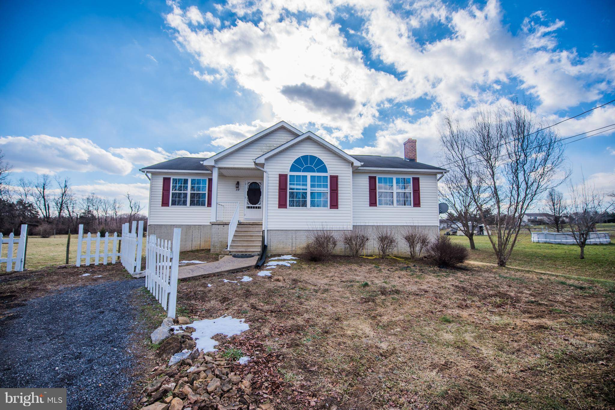 Bunker Hill, WV 25413,39 DAWN CT