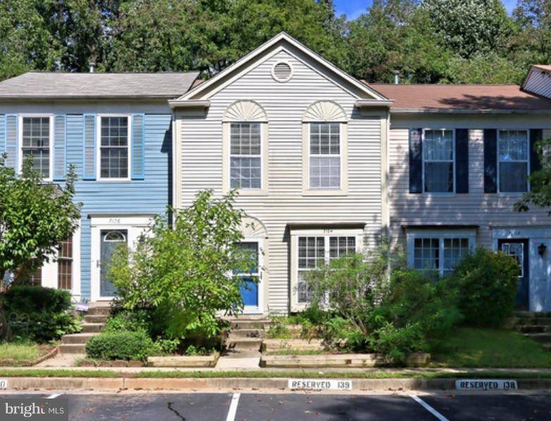 Alexandria, VA 22306,7104 COLD SPRING CT