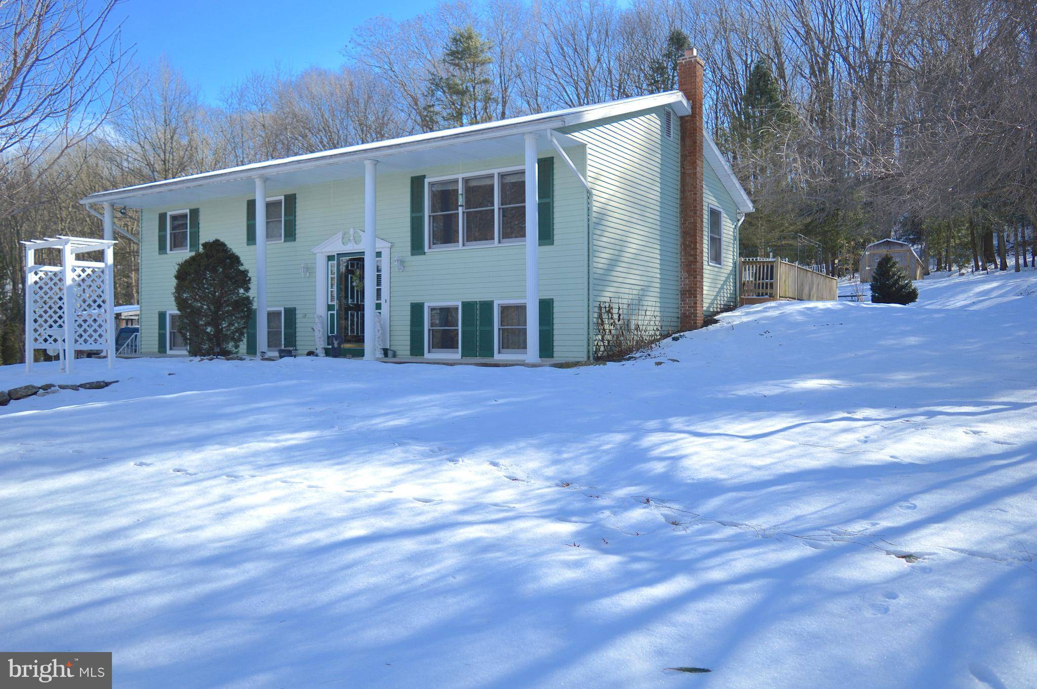 Pine Grove, PA 17963,11 W PINE MEADOW DR