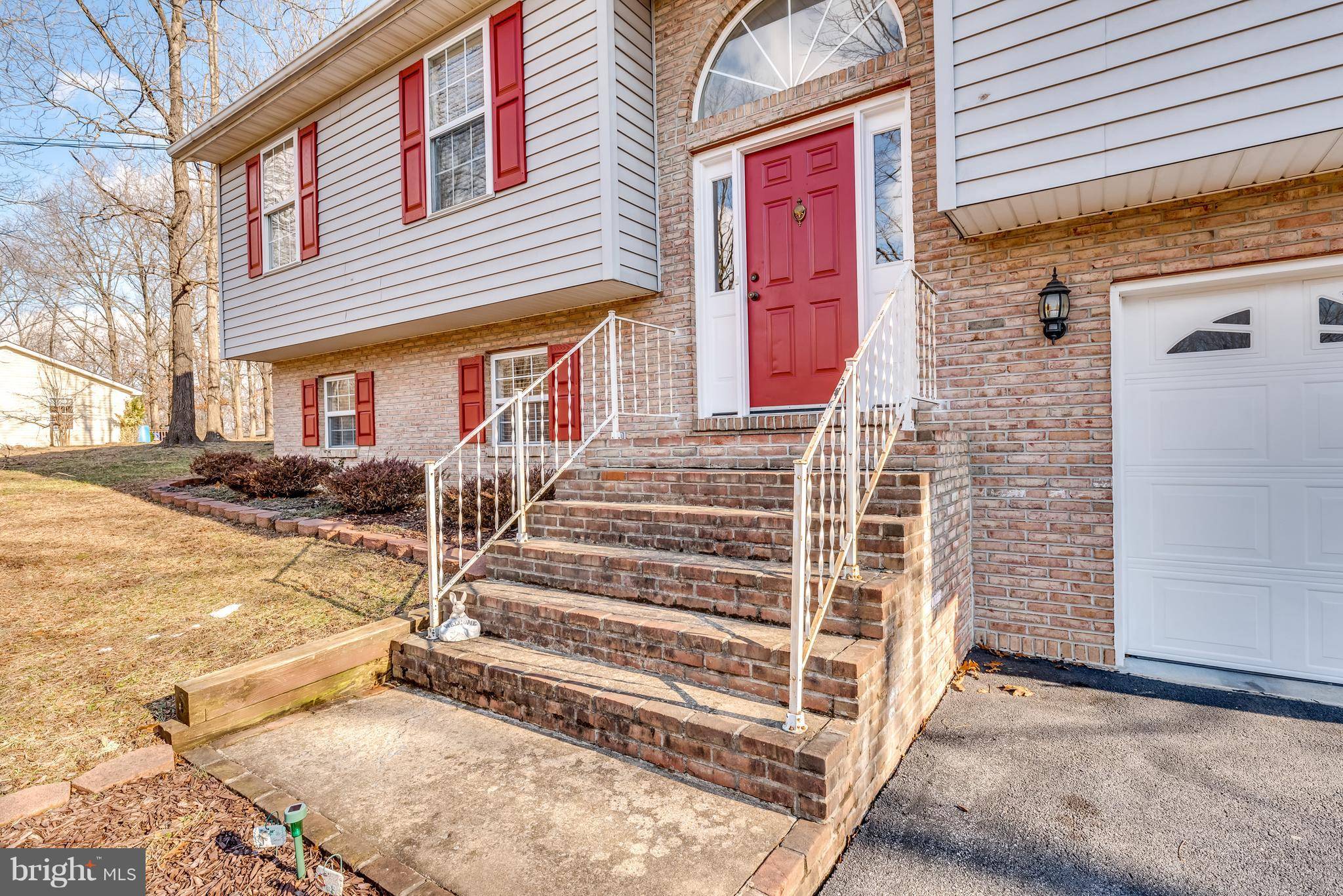 Inwood, WV 25428,1141 CHANTILLY