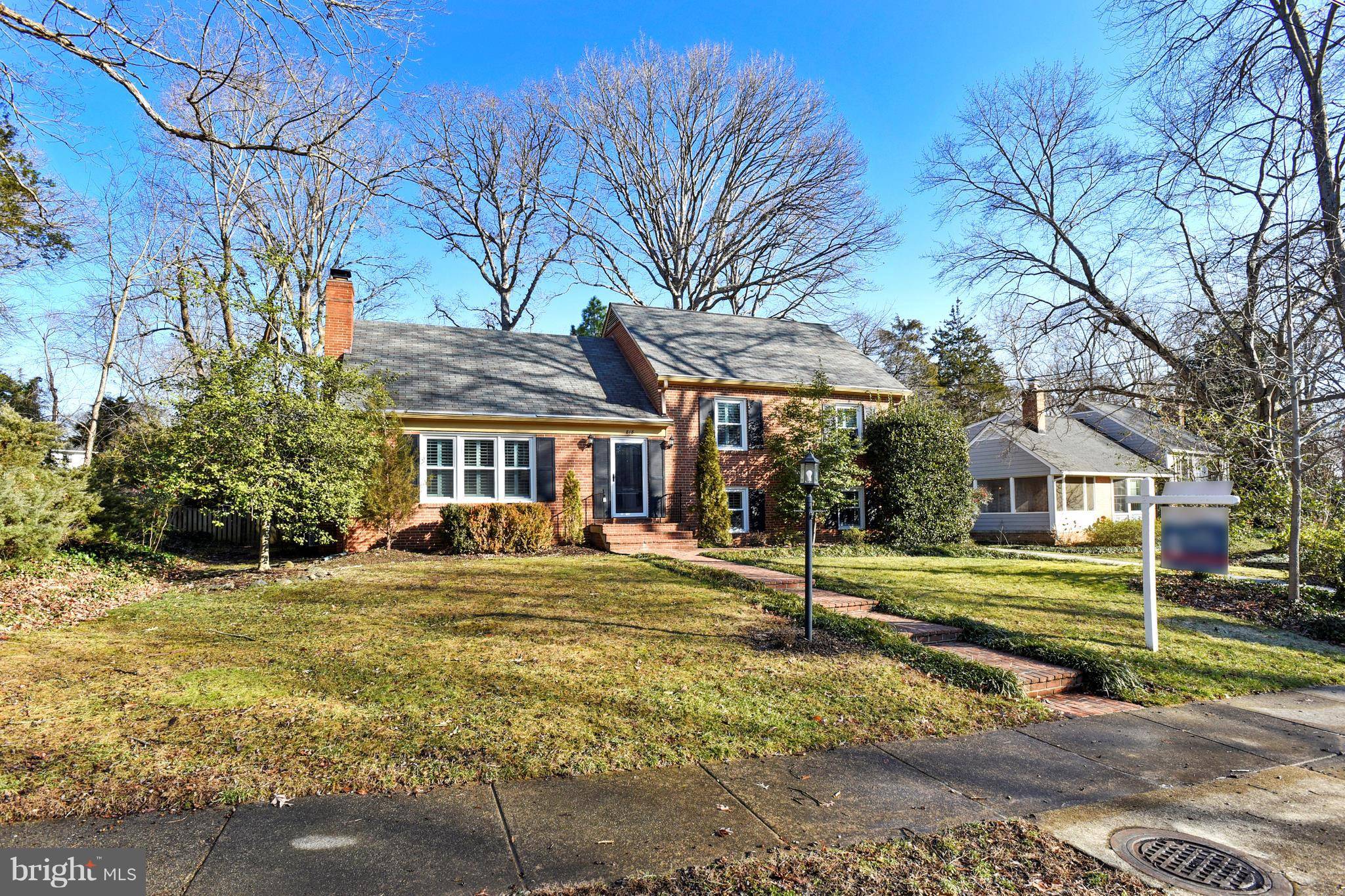 Alexandria, VA 22308,818 EDEN CT