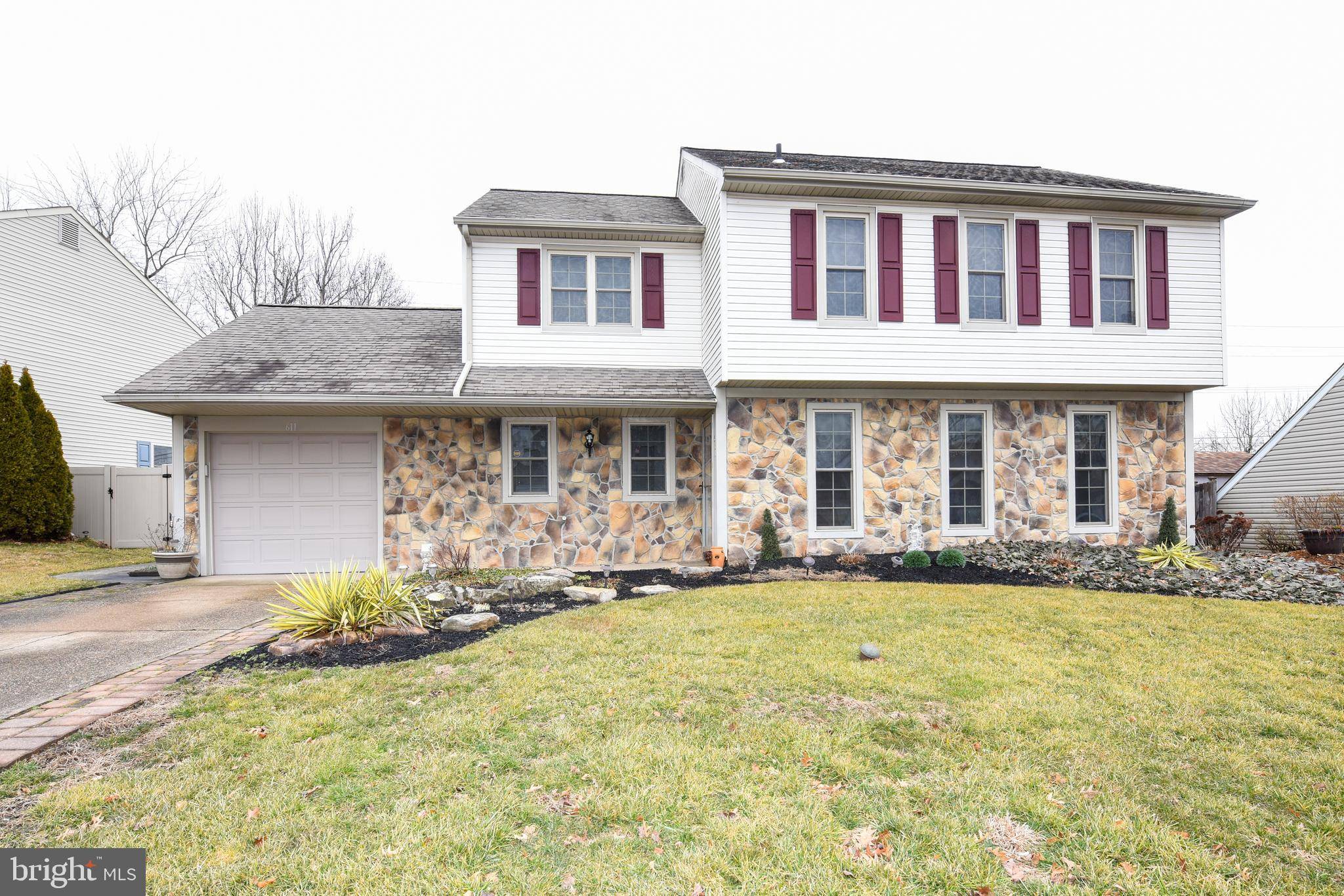 Fairless Hills, PA 19030,611 IVA LN