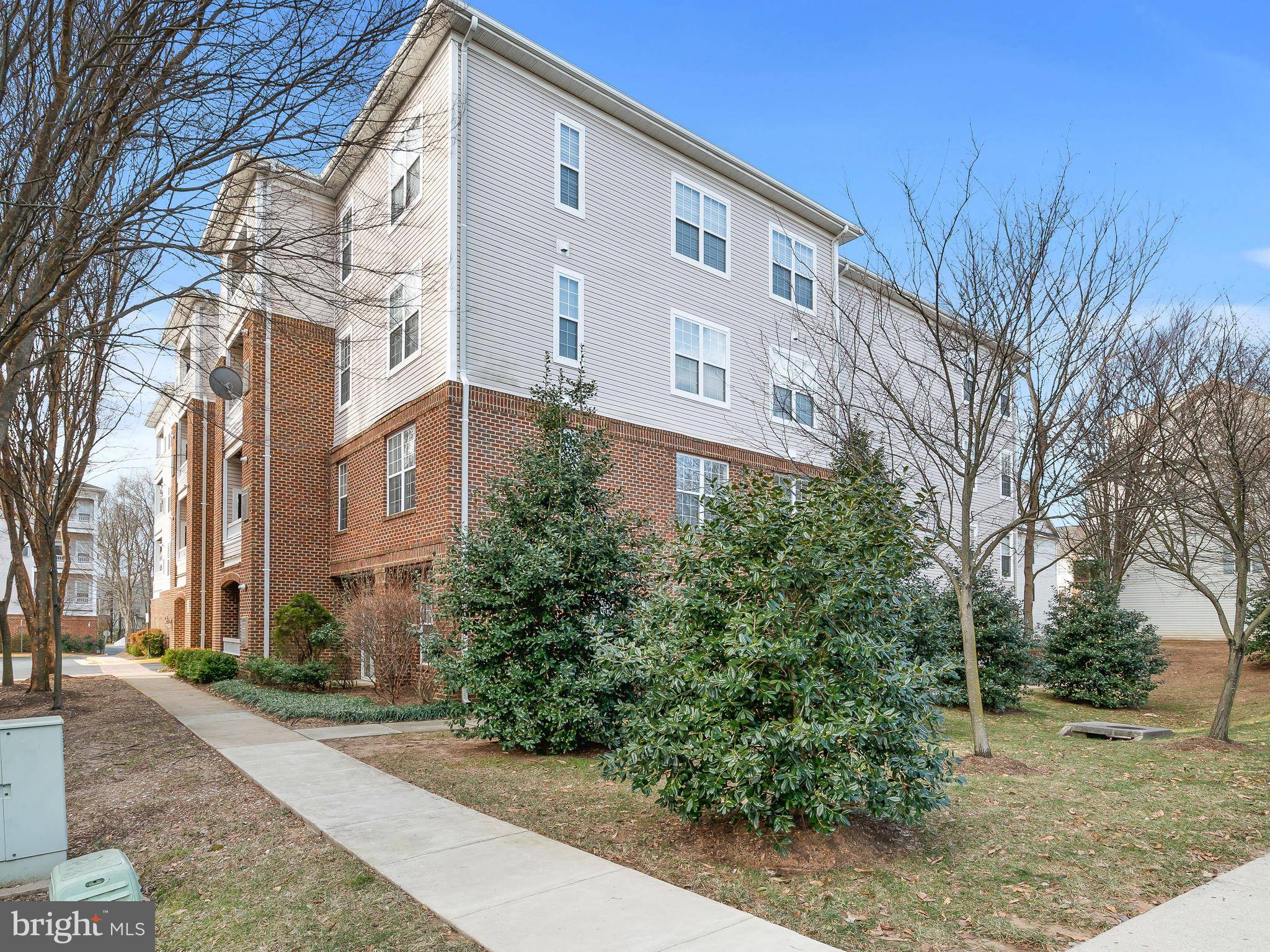 Fairfax, VA 22033,4310-U CANNON RIDGE CT #93