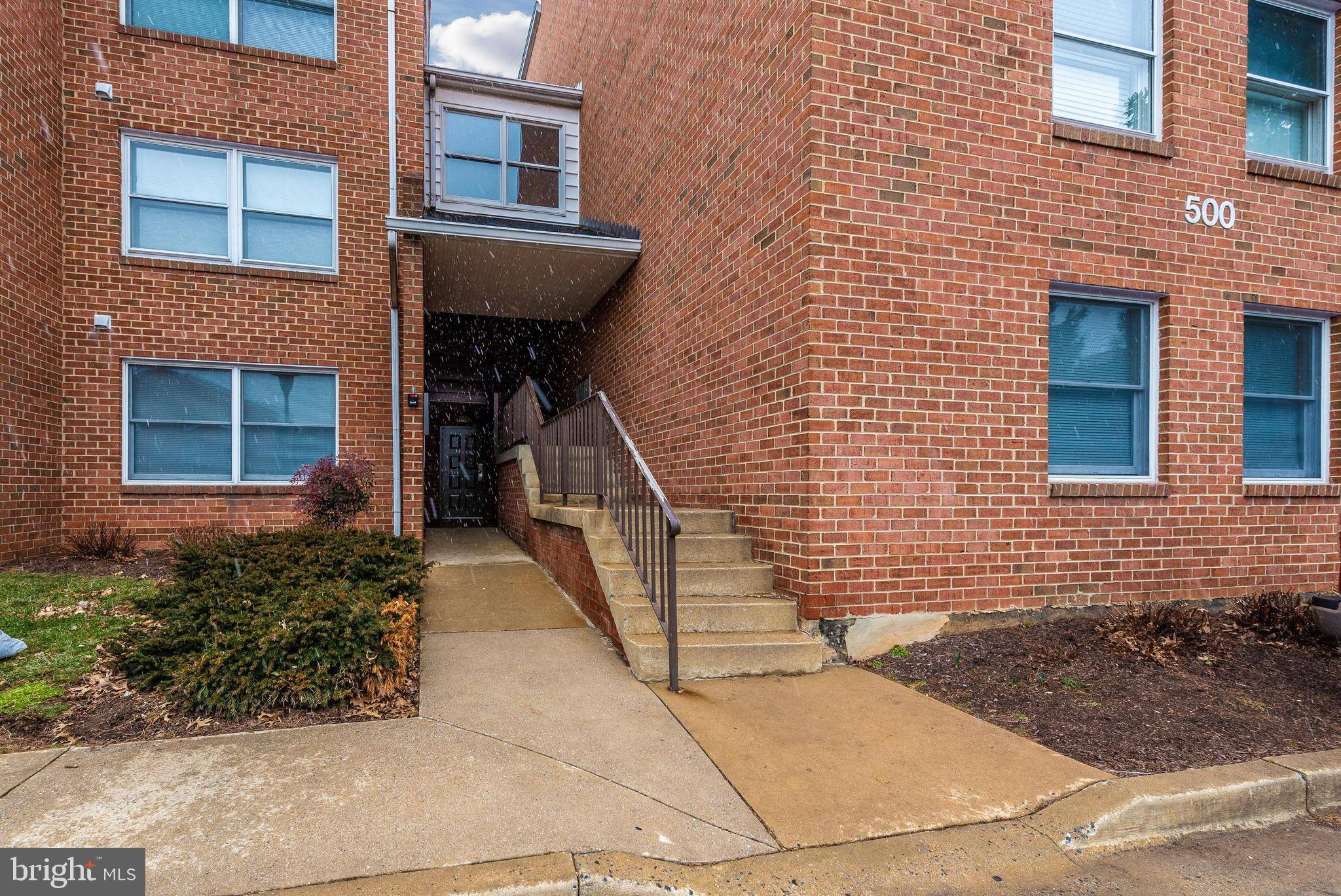 Walkersville, MD 21793,500 CHAPEL CT #324