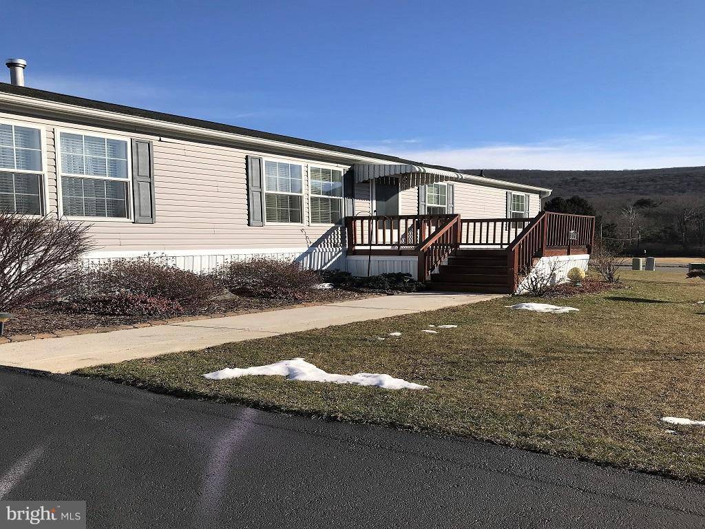 Lehighton, PA 18235,216 AUTUMN LN