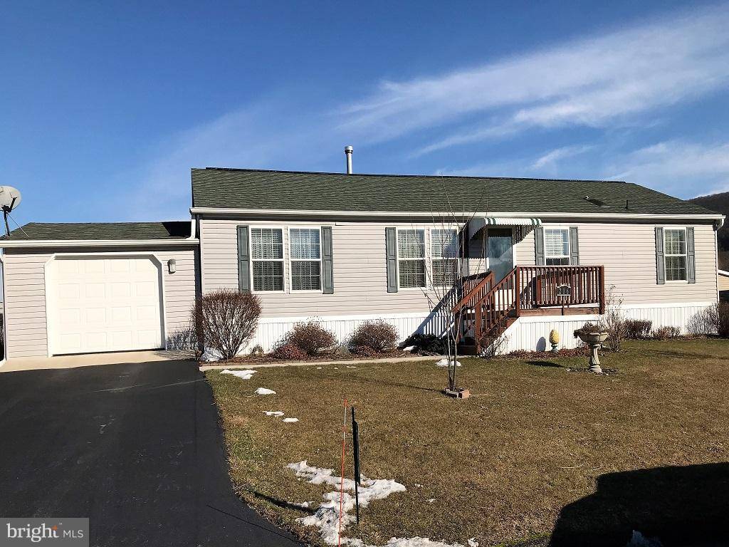 Lehighton, PA 18235,216 AUTUMN LN