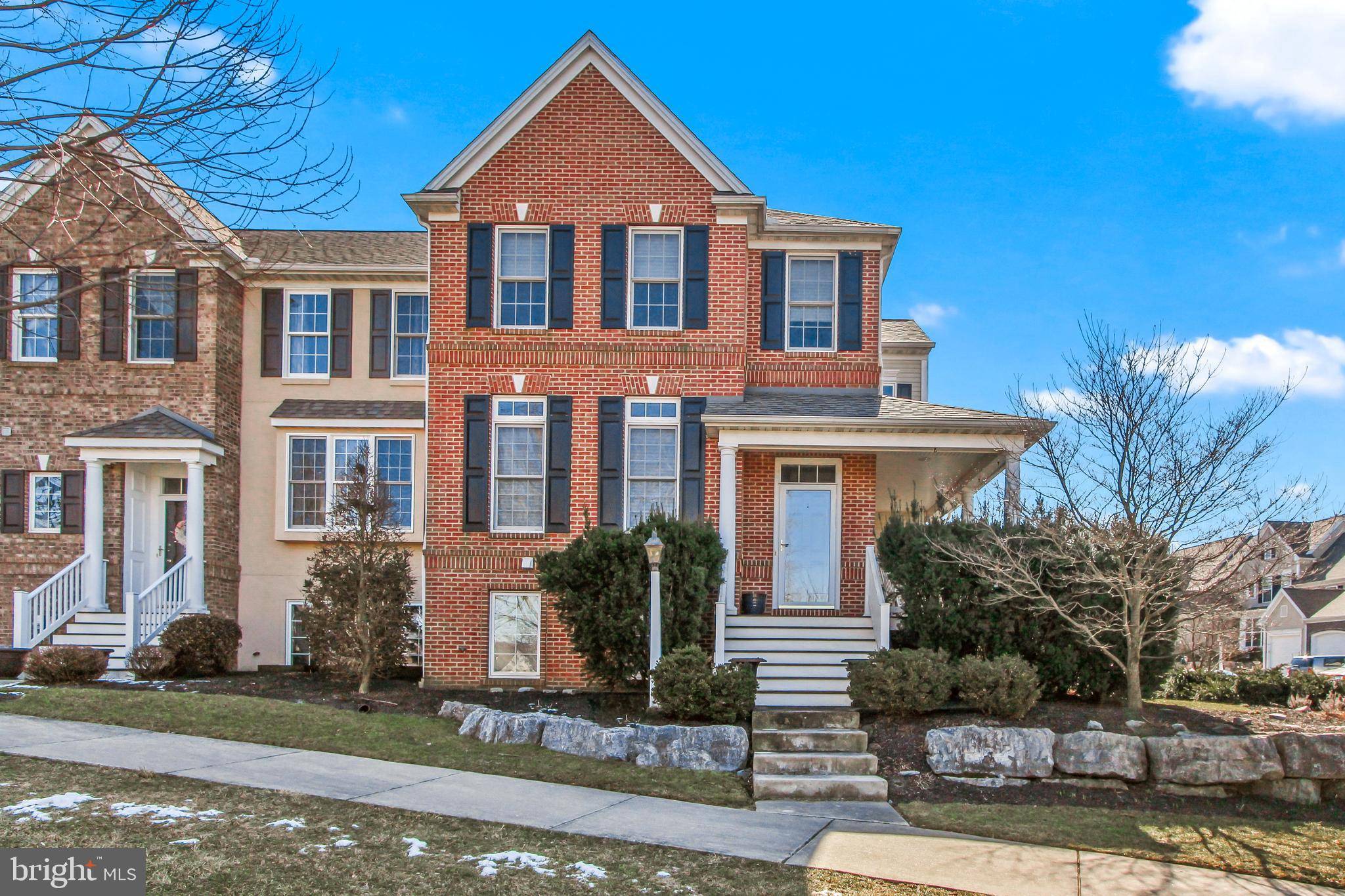 Lancaster, PA 17602,318 GREAT LAWN CIR