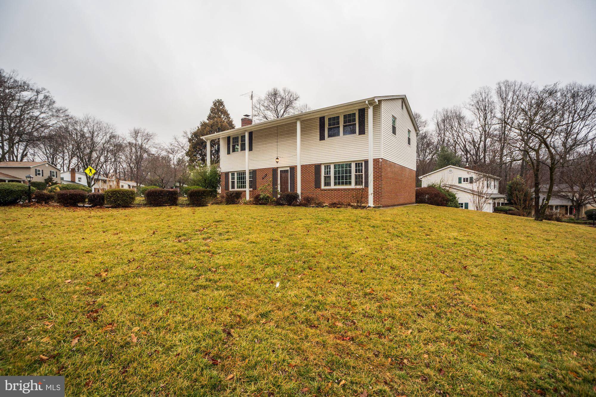 Springfield, VA 22153,7015 COTTONTAIL CT