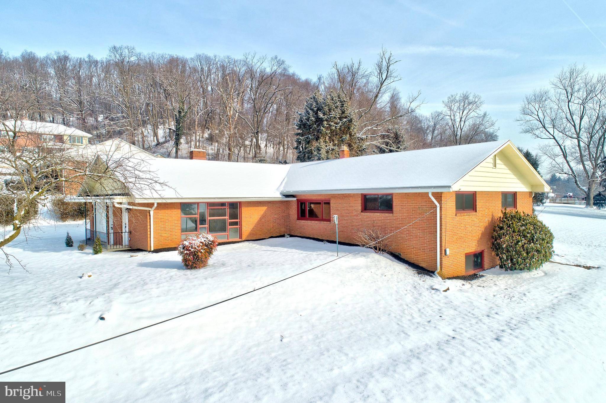 Columbia, PA 17512,411 KINDERHOOK RD