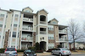 Leesburg, VA 20175,502 SUNSET VIEW TER SE #407