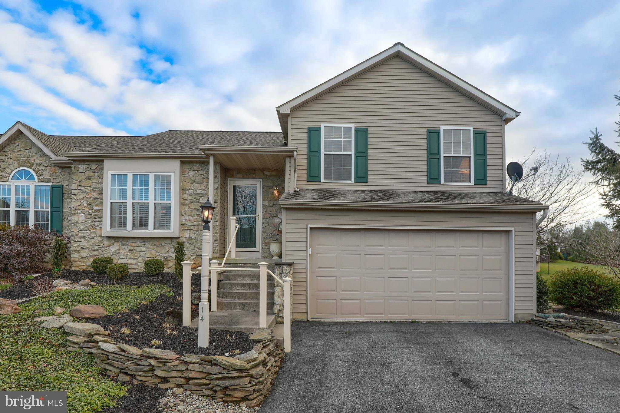 Lititz, PA 17543,14 PEBBLE CREEK DR