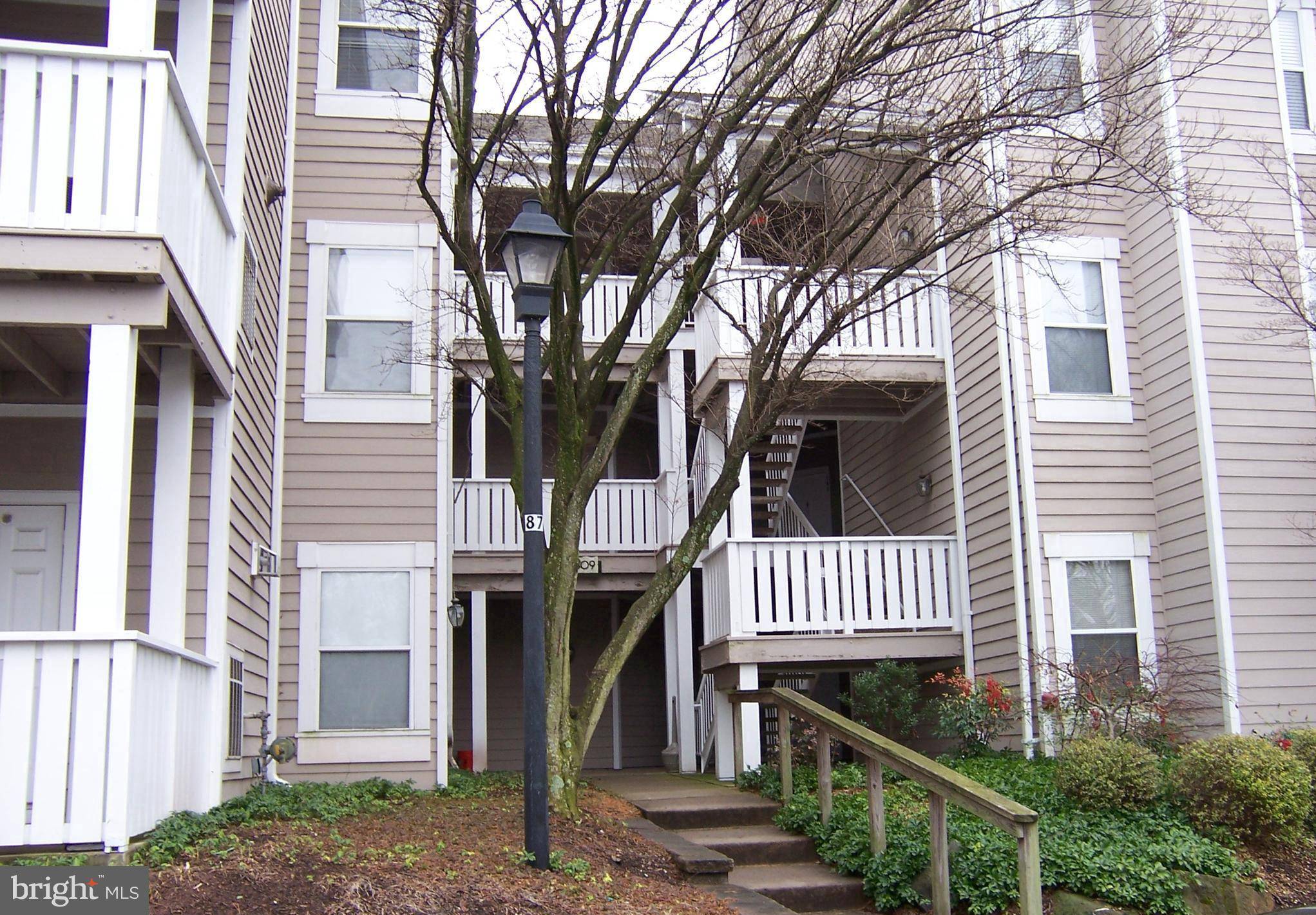 Centreville, VA 20121,14309 CLIMBING ROSE WAY #102