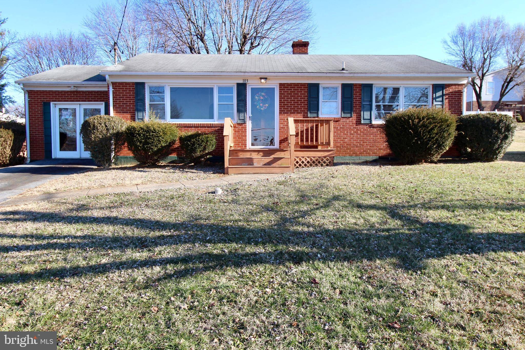 Luray, VA 22835,103 LURAY AVE