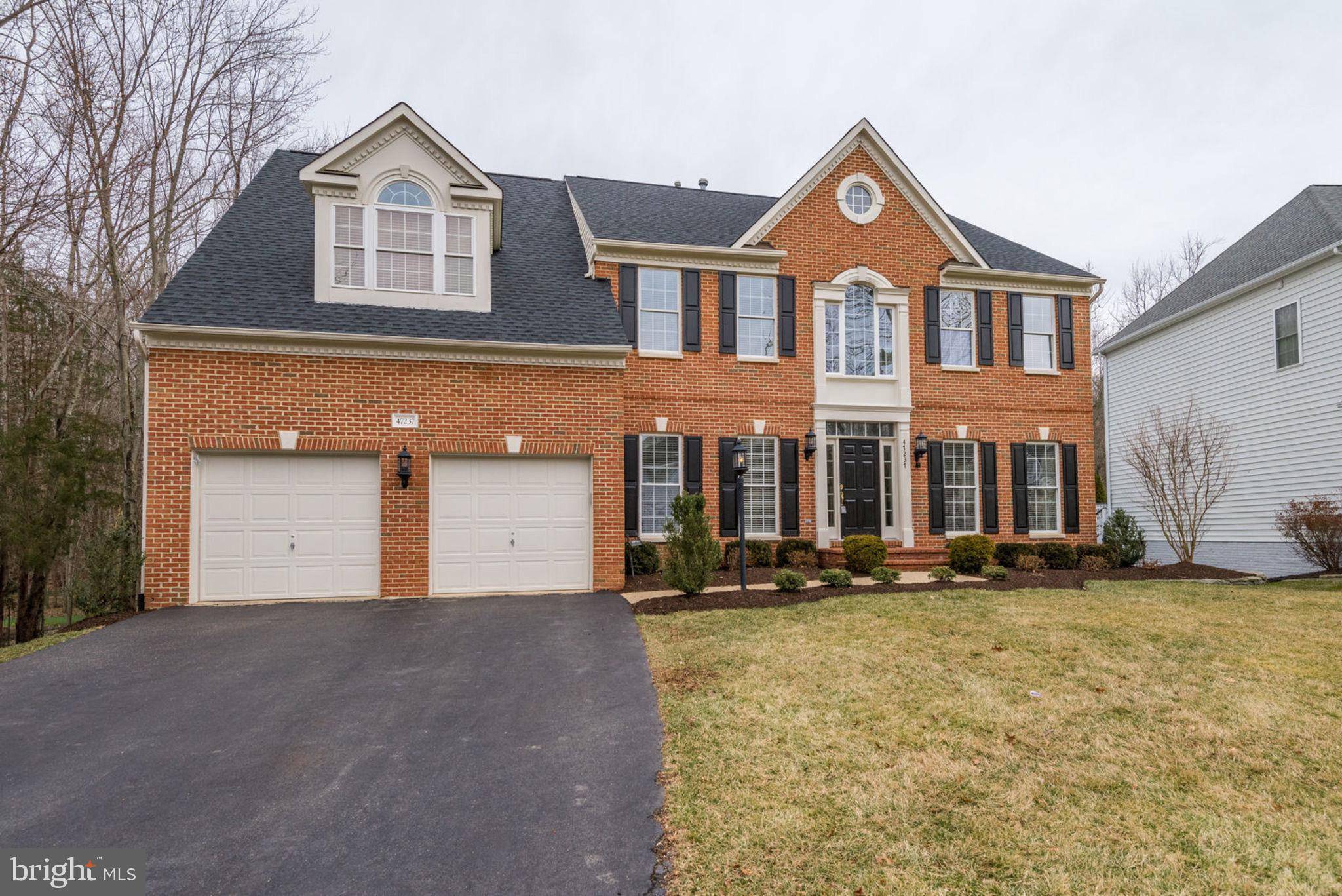 Potomac Falls, VA 20165,47237 MIDDLE BLUFF PL