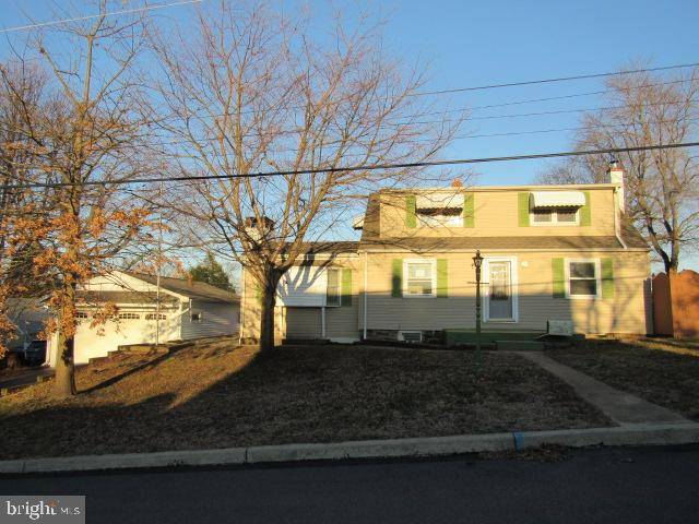 Aston, PA 19014,121 MILDRED LN