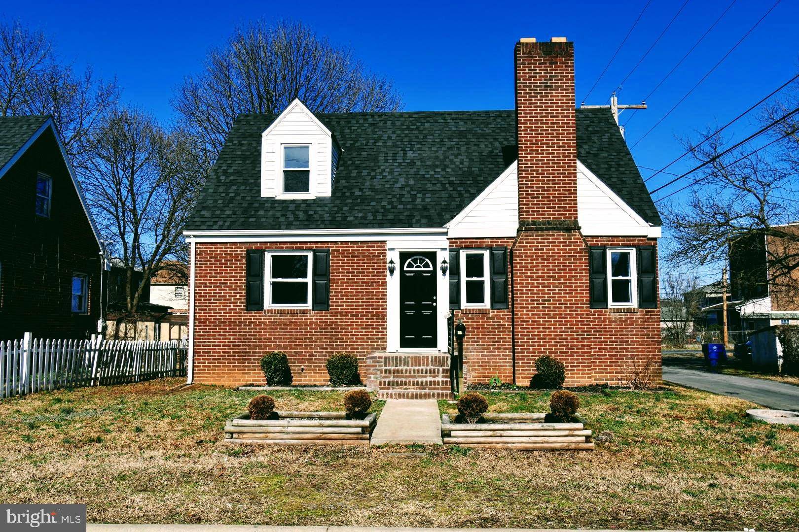 Front Royal, VA 22630,11 W 5TH