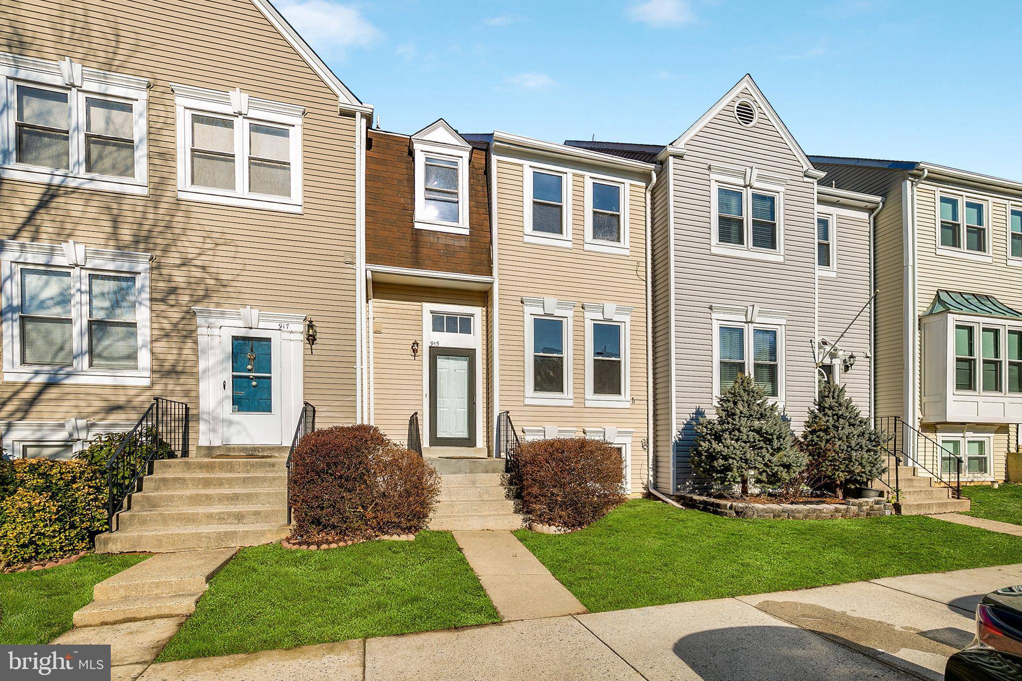 Gaithersburg, MD 20878,915 BAYRIDGE TER