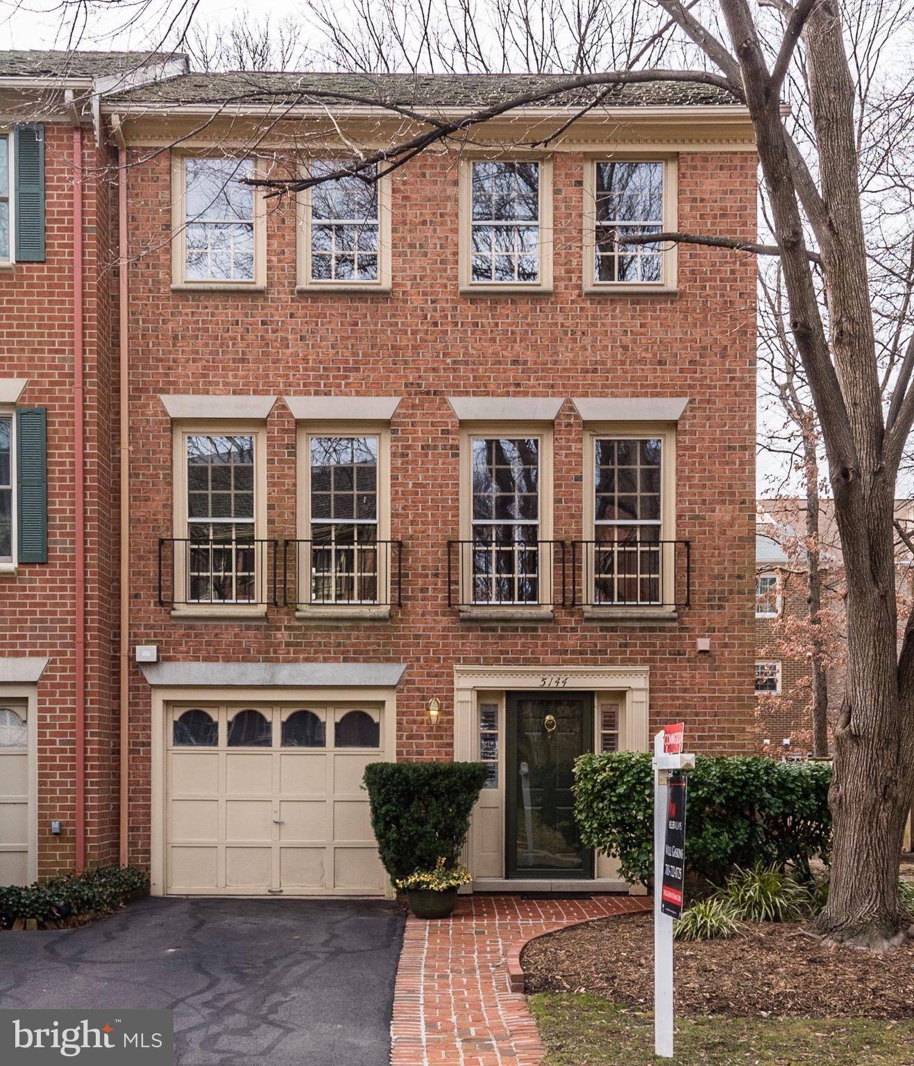 Alexandria, VA 22311,5144 WOODMIRE LN