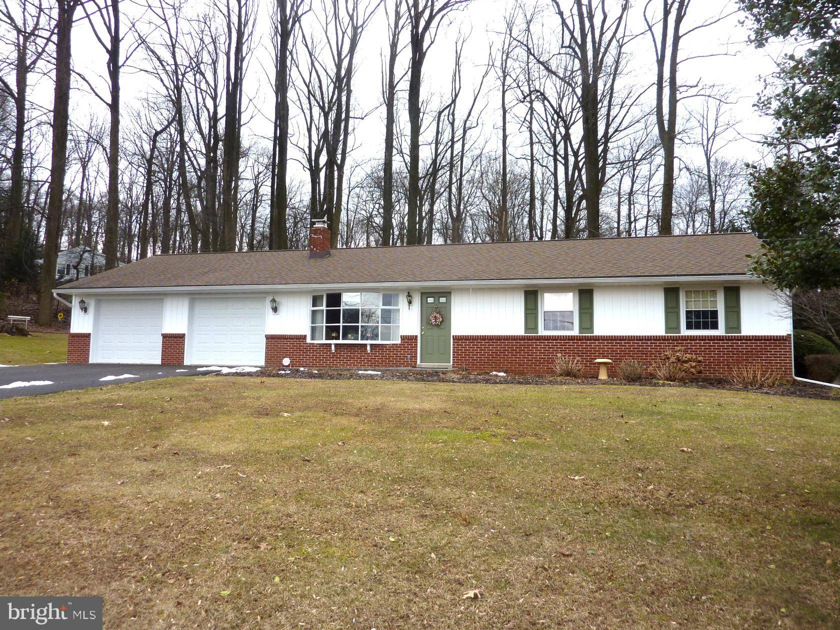 Pequea, PA 17565,406 RED HILL RD