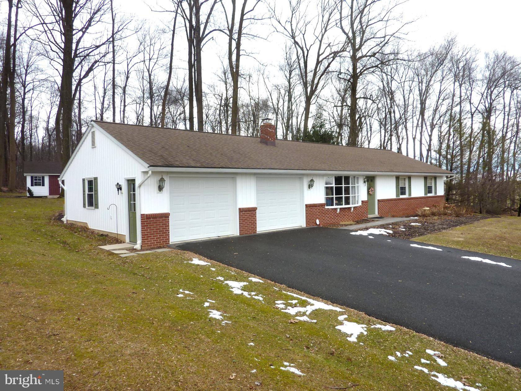 Pequea, PA 17565,406 RED HILL RD