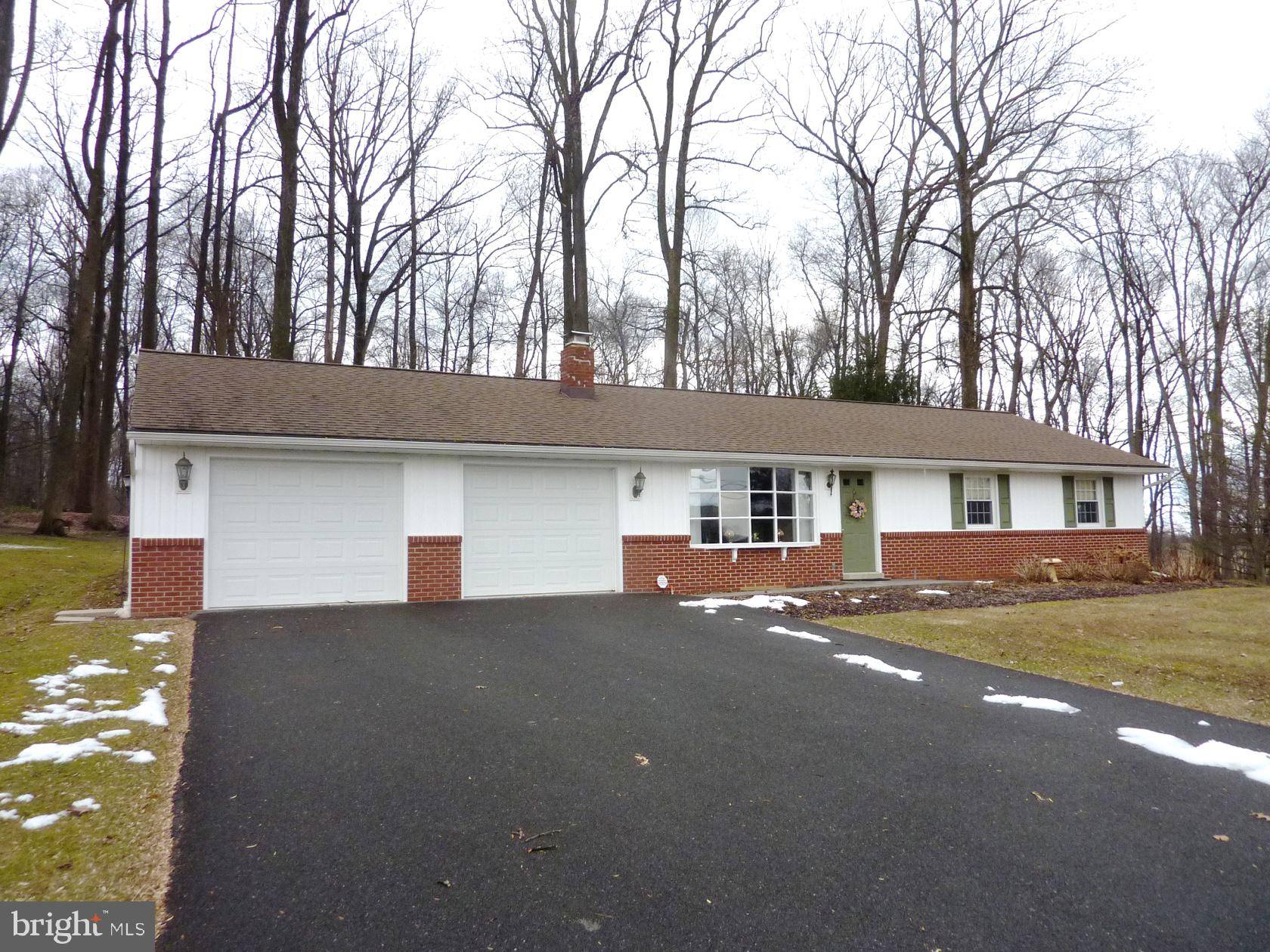 Pequea, PA 17565,406 RED HILL RD