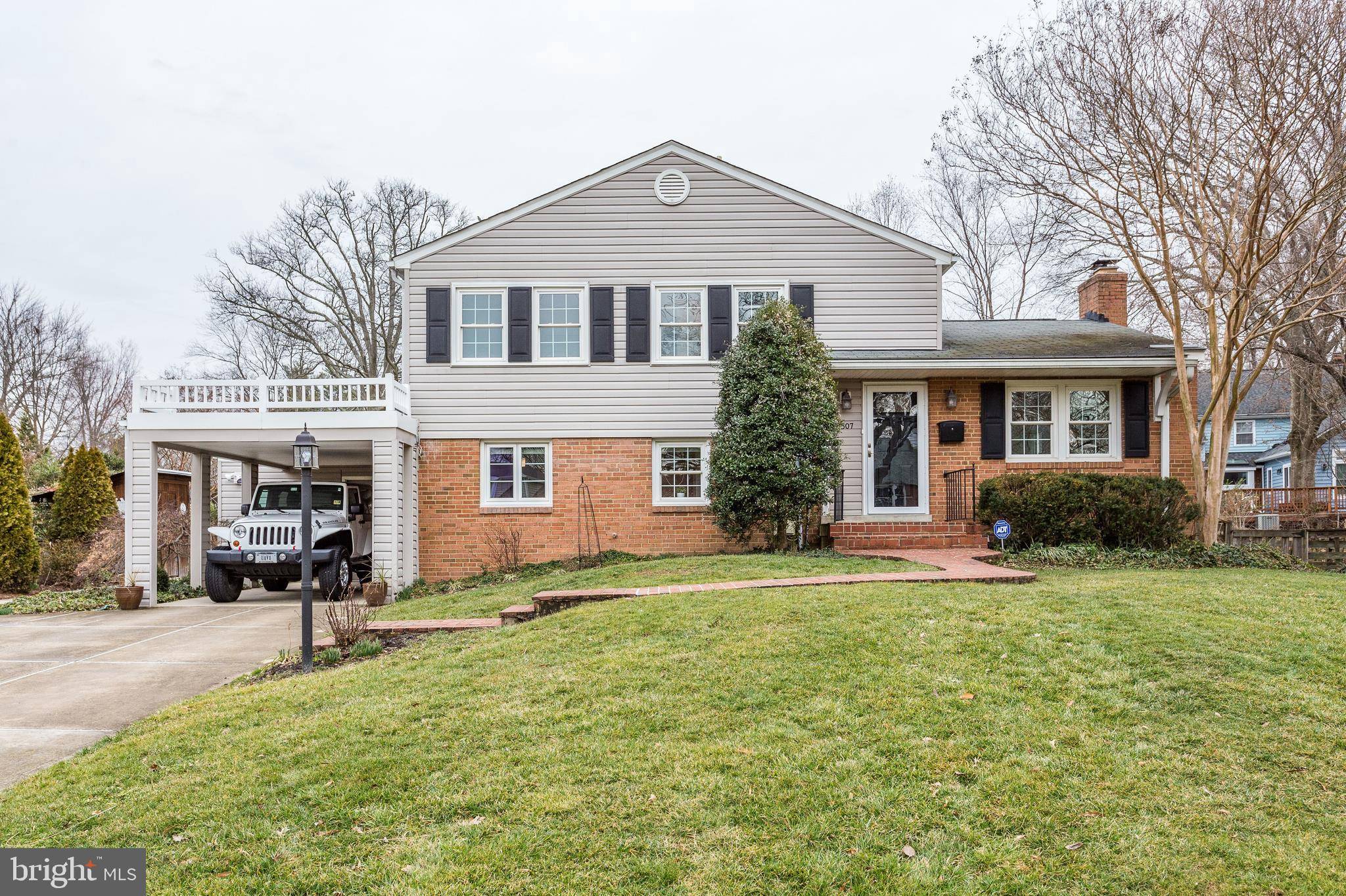 Alexandria, VA 22308,8507 CYRUS PL