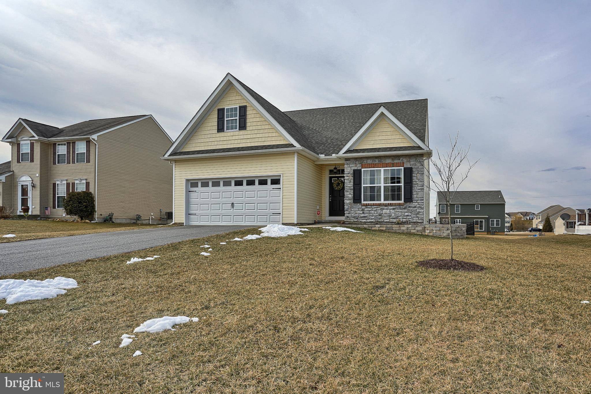 York, PA 17408,162 VALLEY VIEW CIR