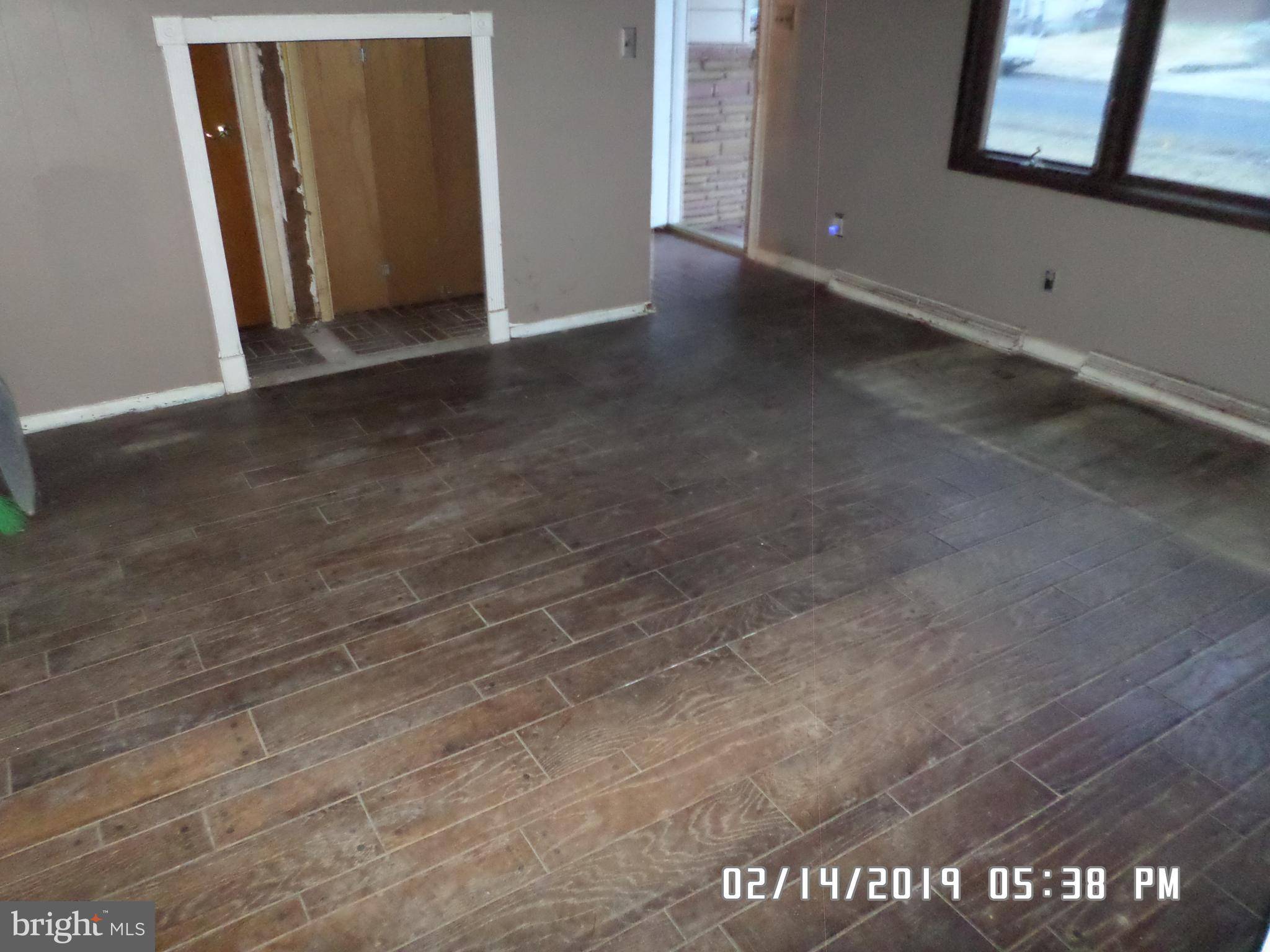 Cherry Hill, NJ 08034,422 CHAPEL AVE E