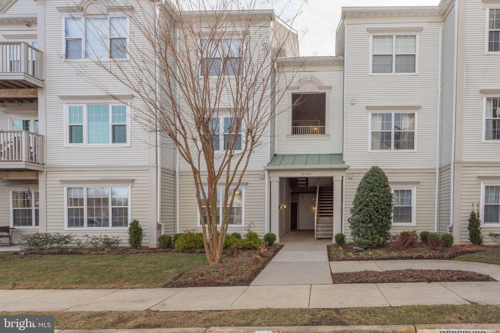 Fairfax, VA 22033,12461 HAYES CT #101