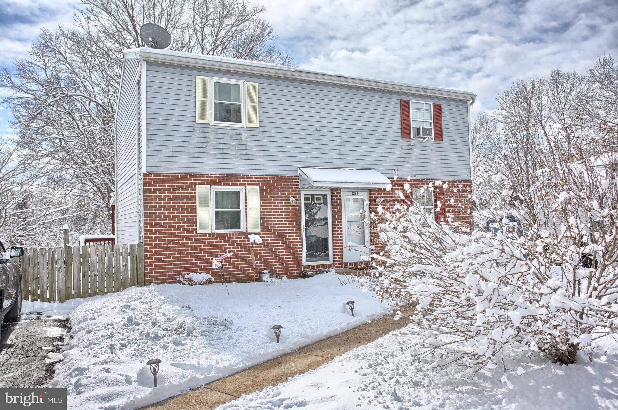 Columbia, PA 17512,1284 STAMAN LN