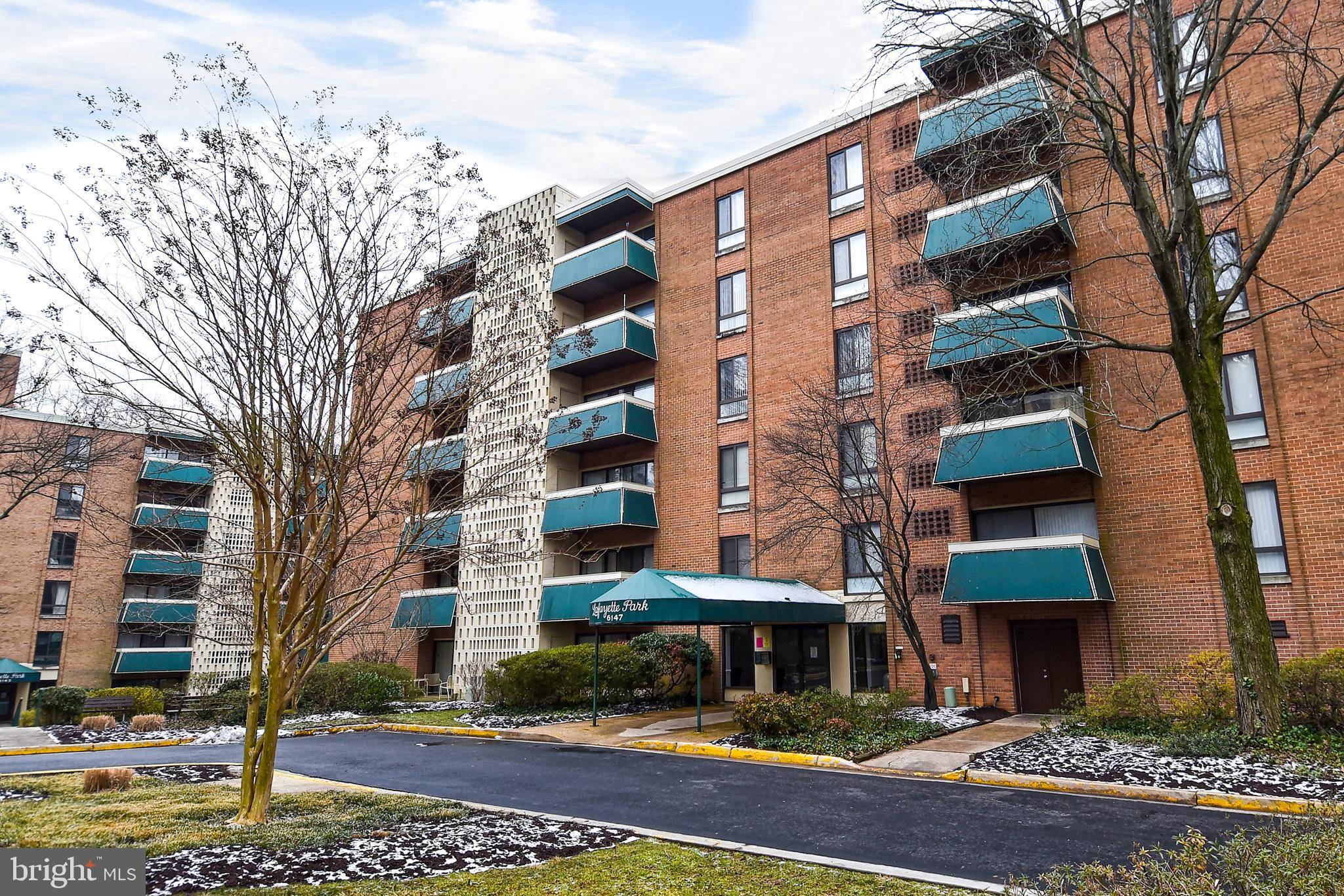 Falls Church, VA 22041,6147 LEESBURG PIKE #202