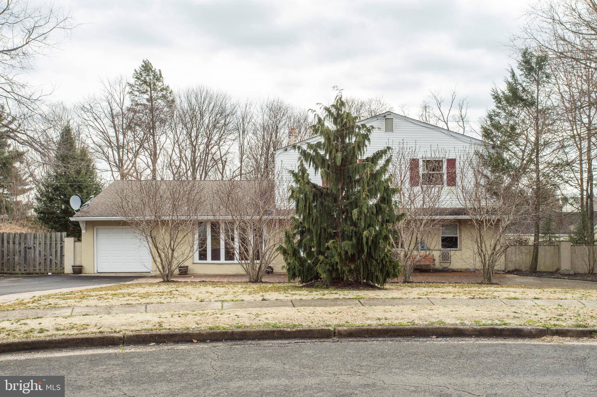 Huntingdon Valley, PA 19006,1567 BUCK HILL DR