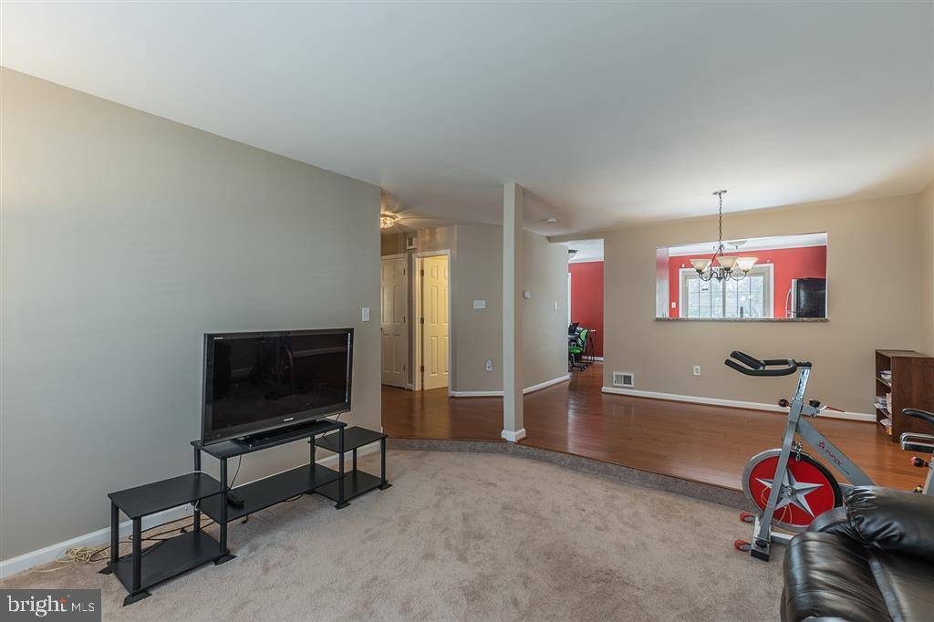 Gaithersburg, MD 20882,9500 WHITE PILLAR TER