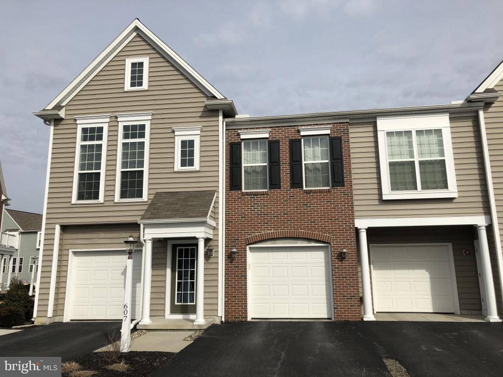 Hummelstown, PA 17036,607 DARBY CT