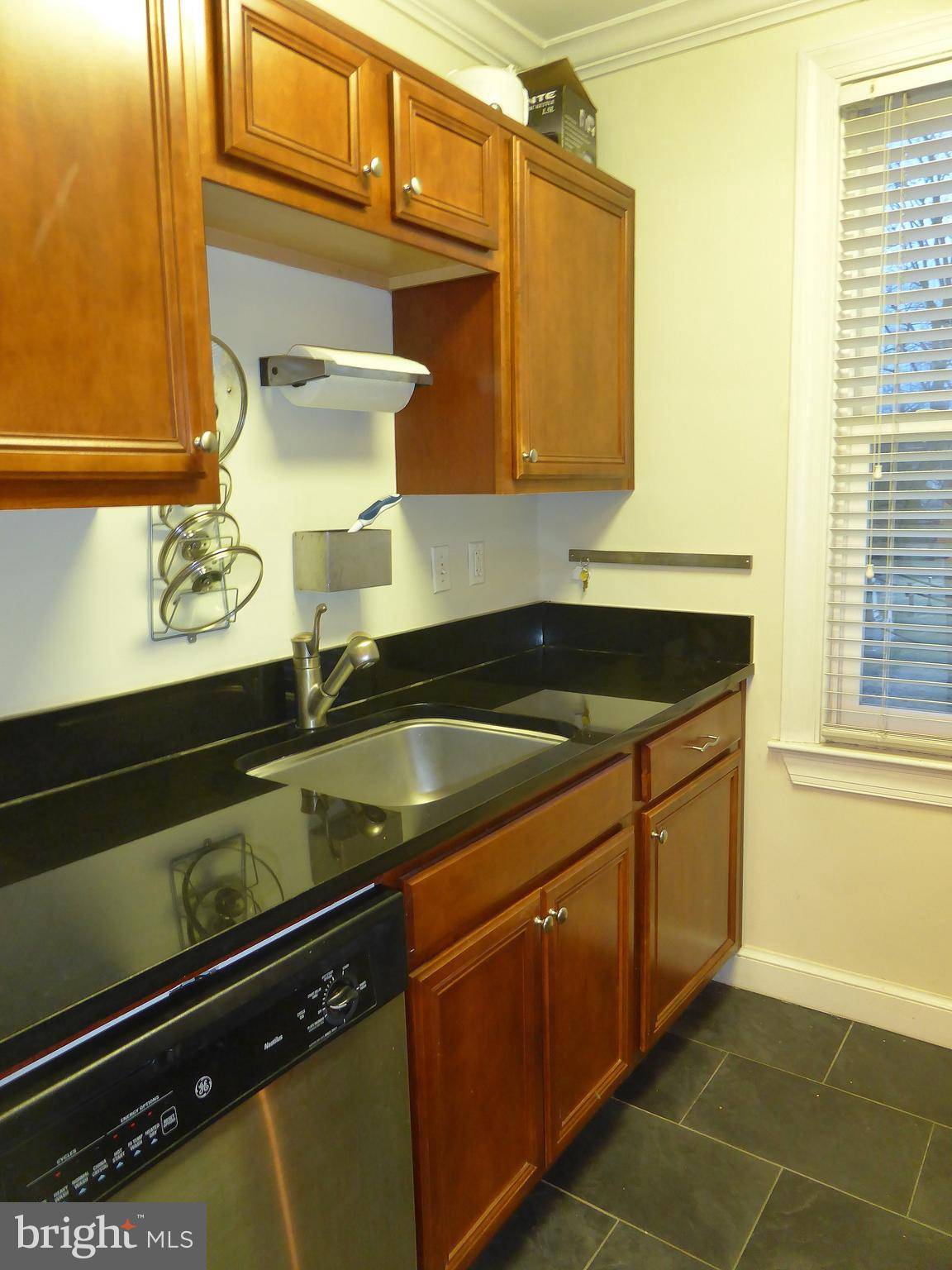 Alexandria, VA 22314,922 S WASHINGTON ST #310