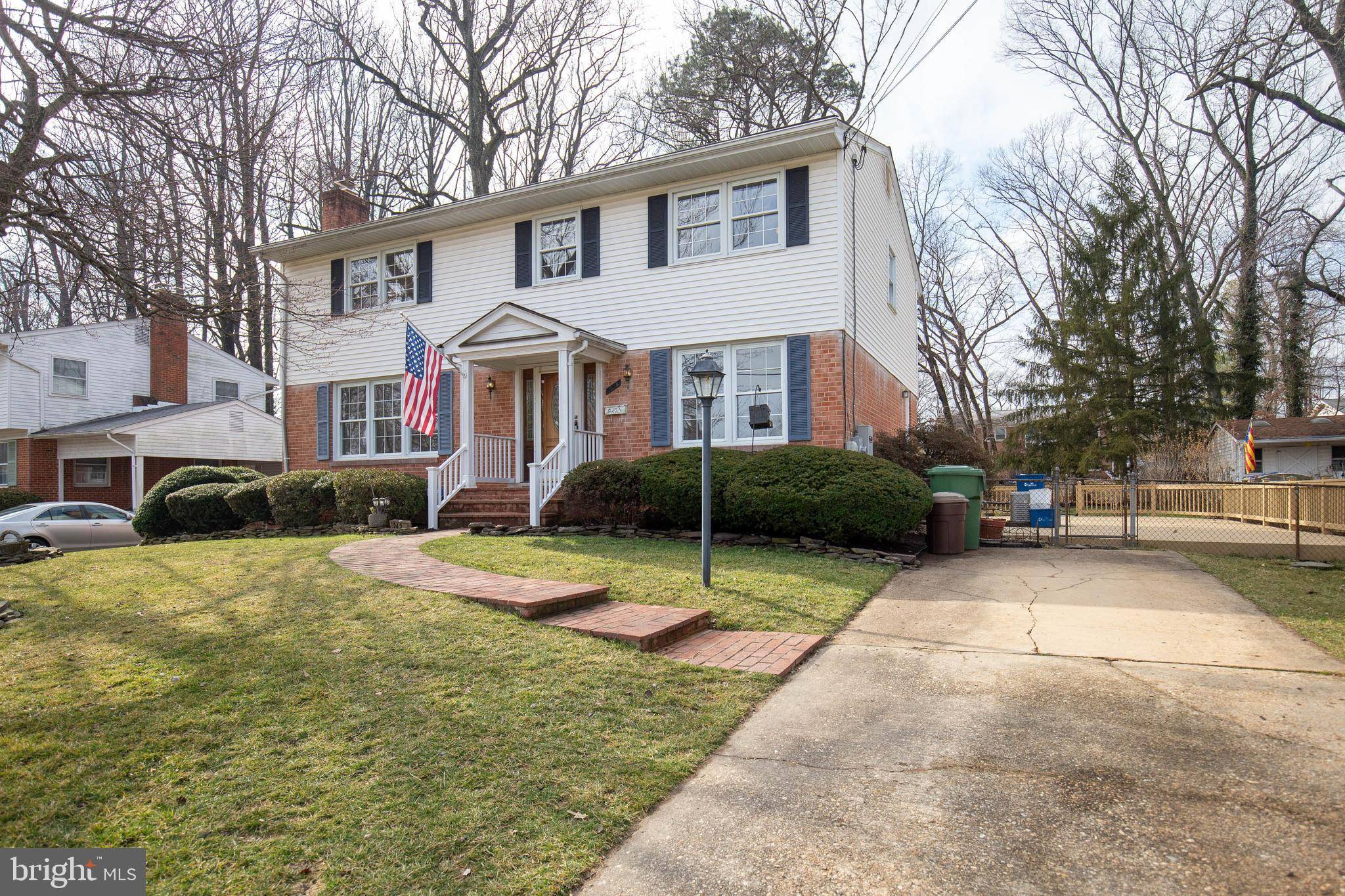 Vienna, VA 22180,2426 ROCKBRIDGE ST