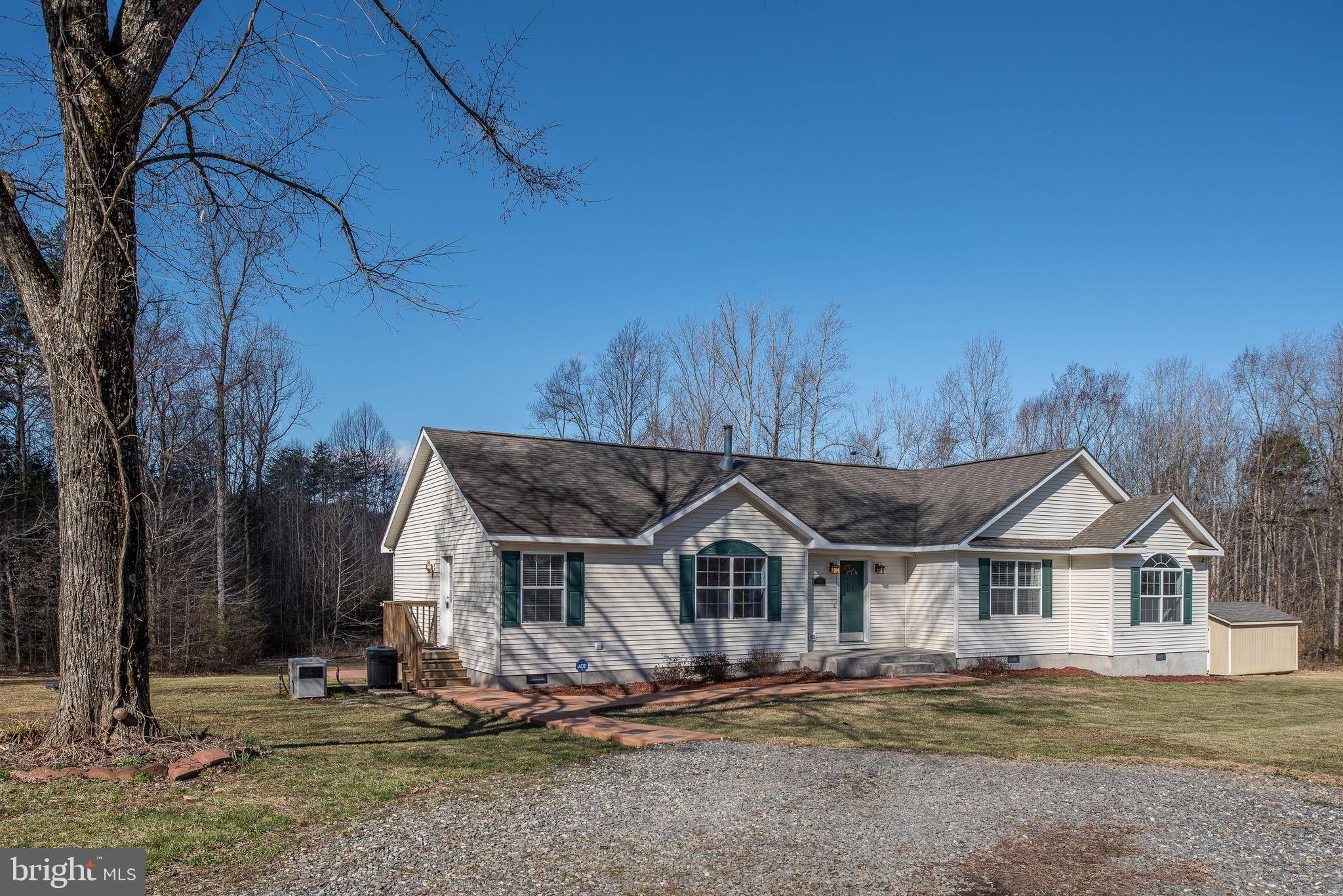 Mineral, VA 23117,6 MEADOWVIEW LN