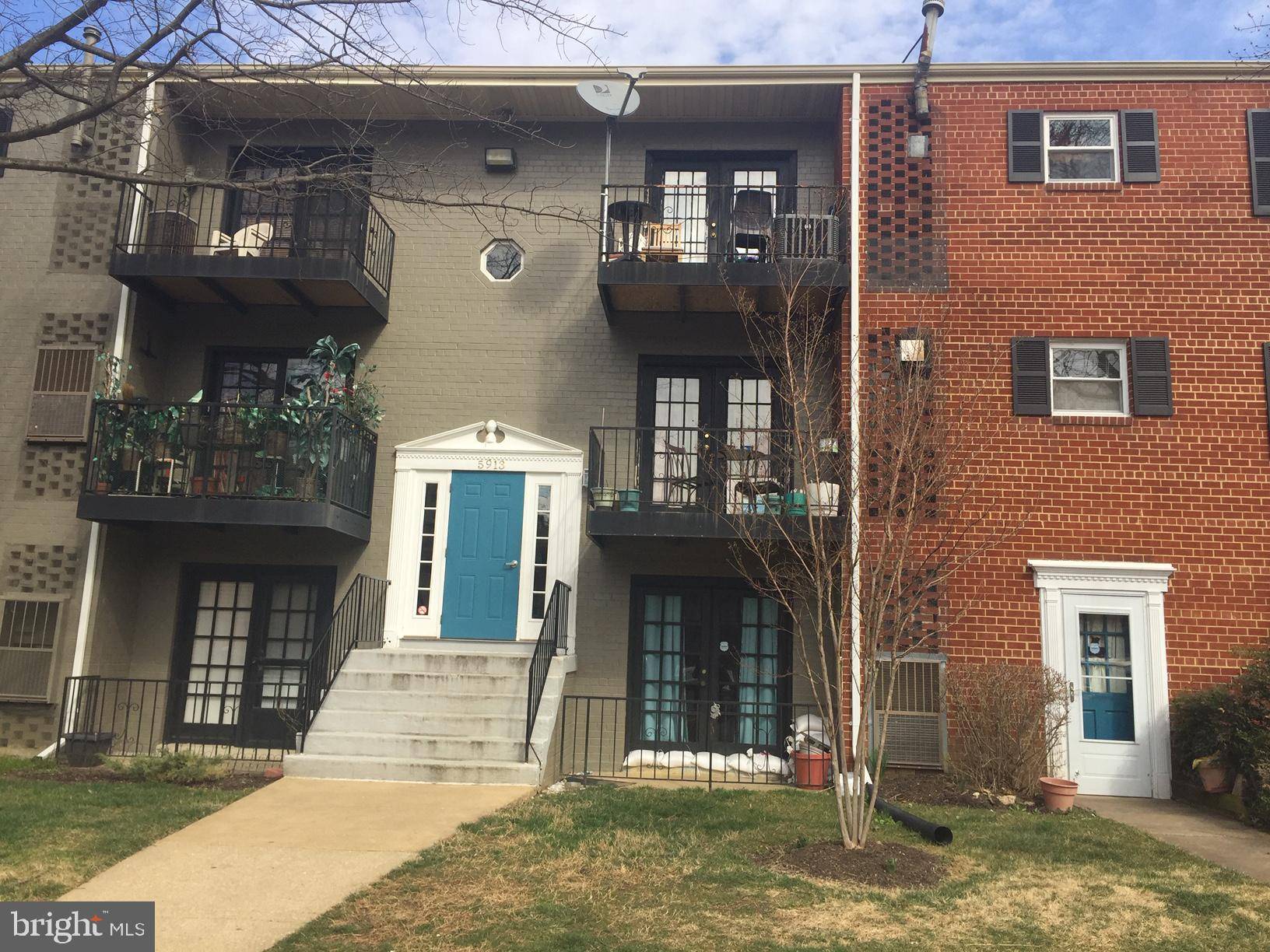 Alexandria, VA 22312,5913 MAYFLOWER CT #203