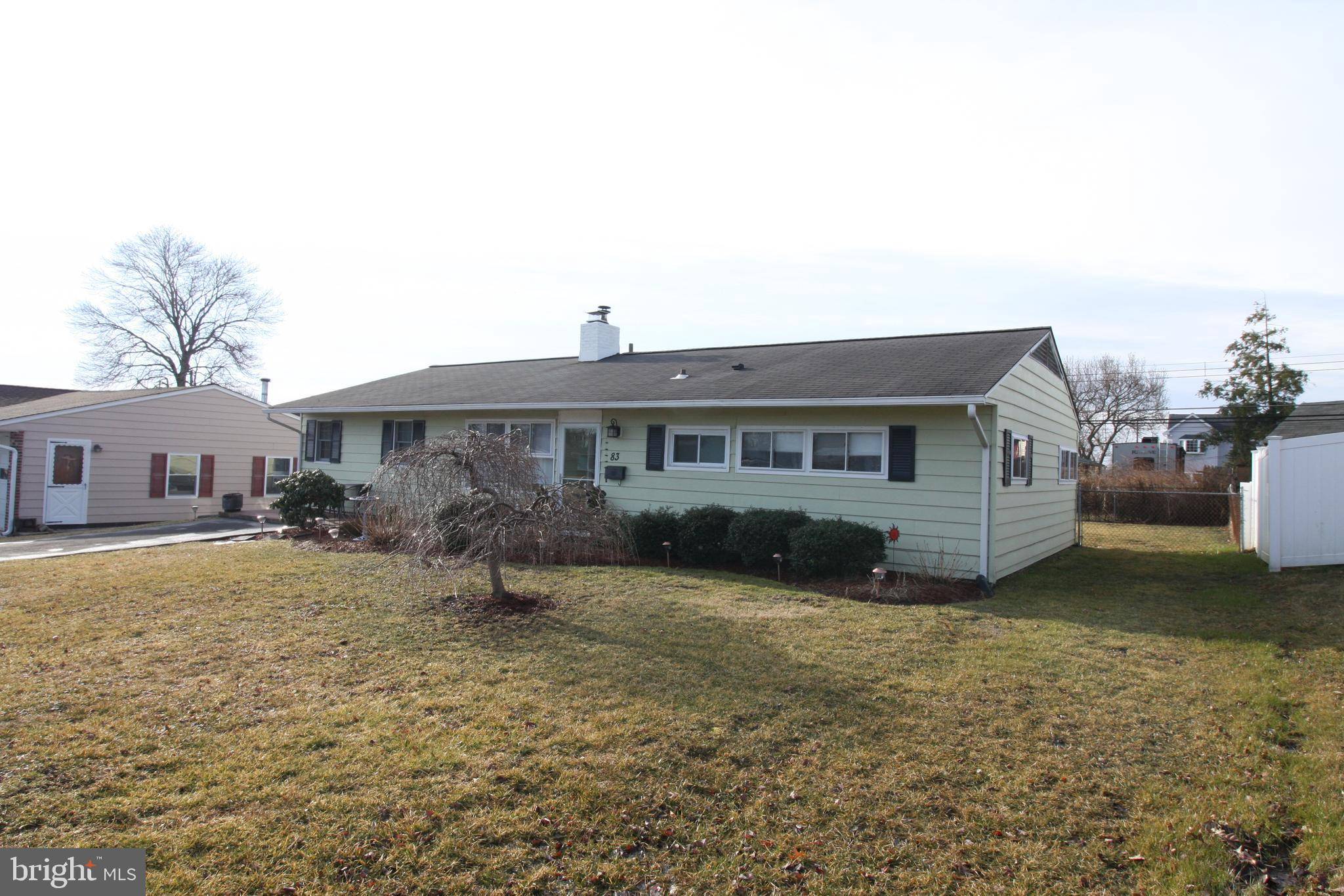 Levittown, PA 19054,83 BRIAROOT LN