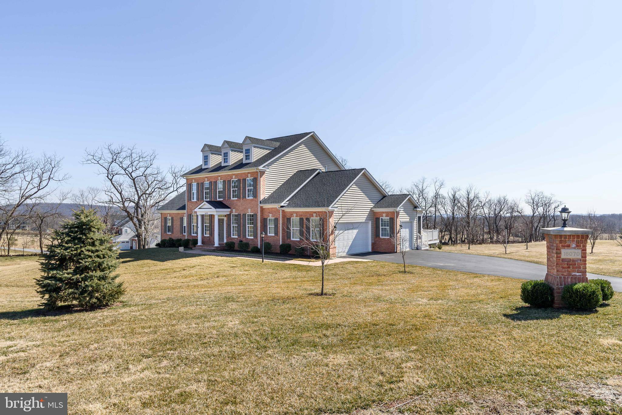 Round Hill, VA 20141,16070 FLAGSTONE CT